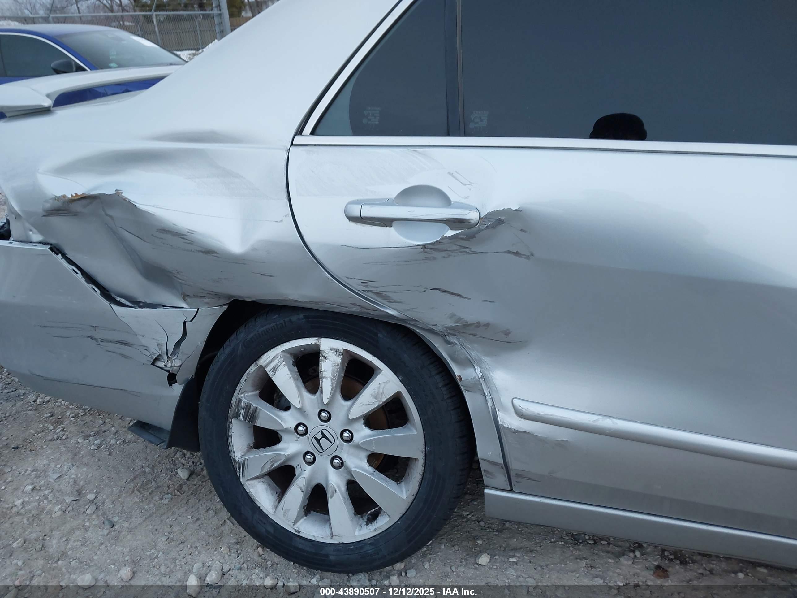 HONDA ACCORD image 6