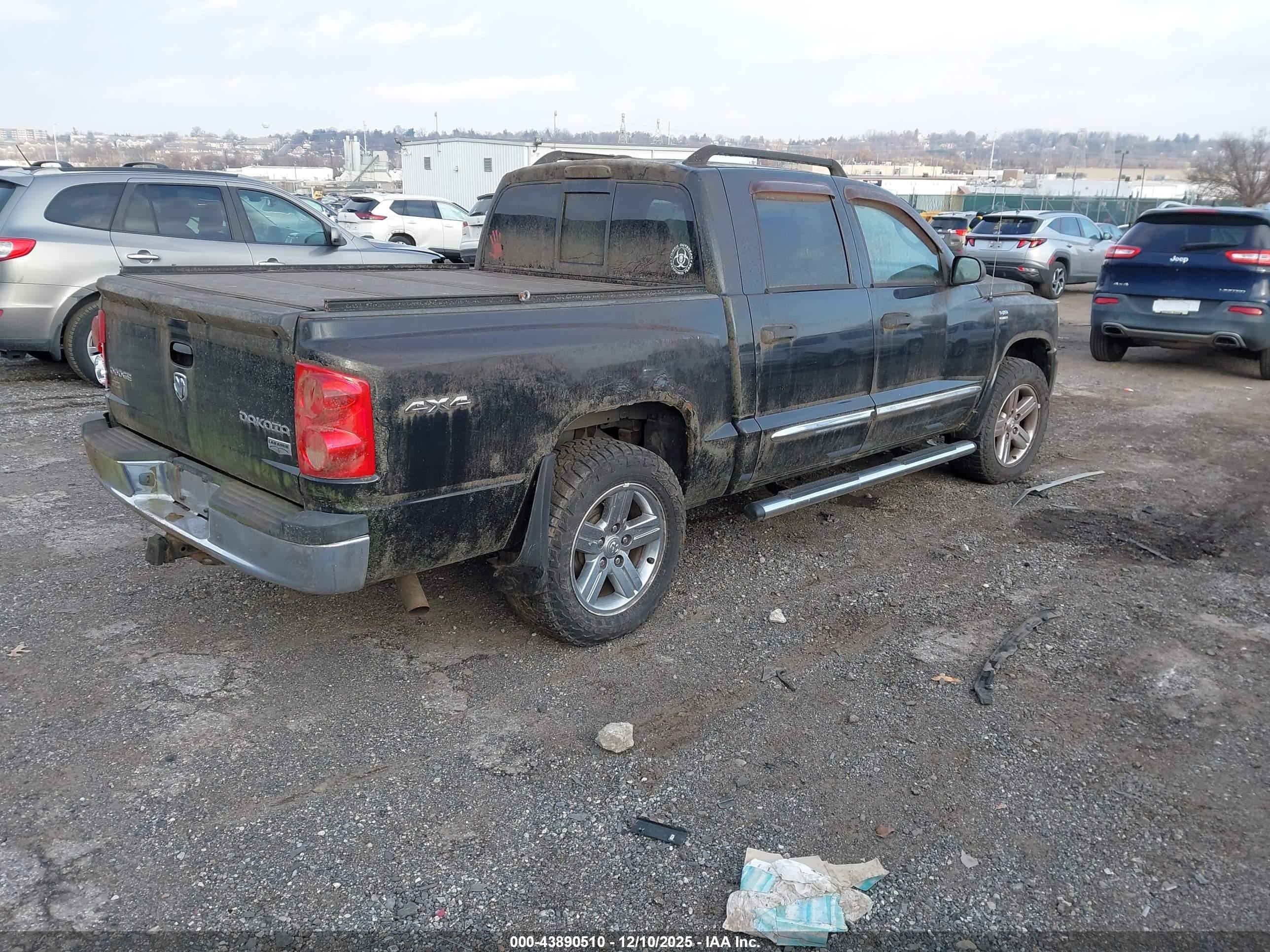 DODGE DAKOTA image 4