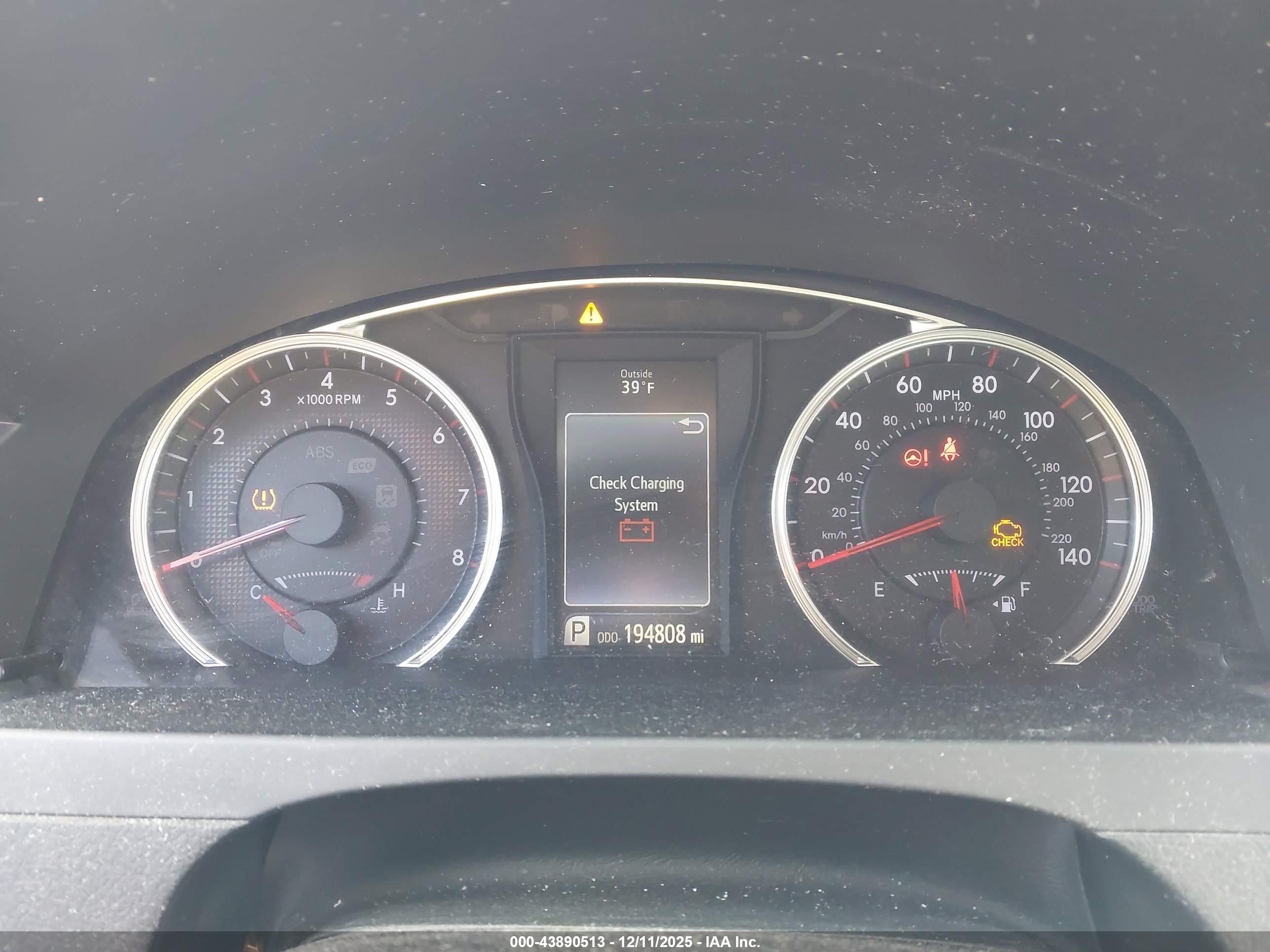 TOYOTA CAMRY image 7