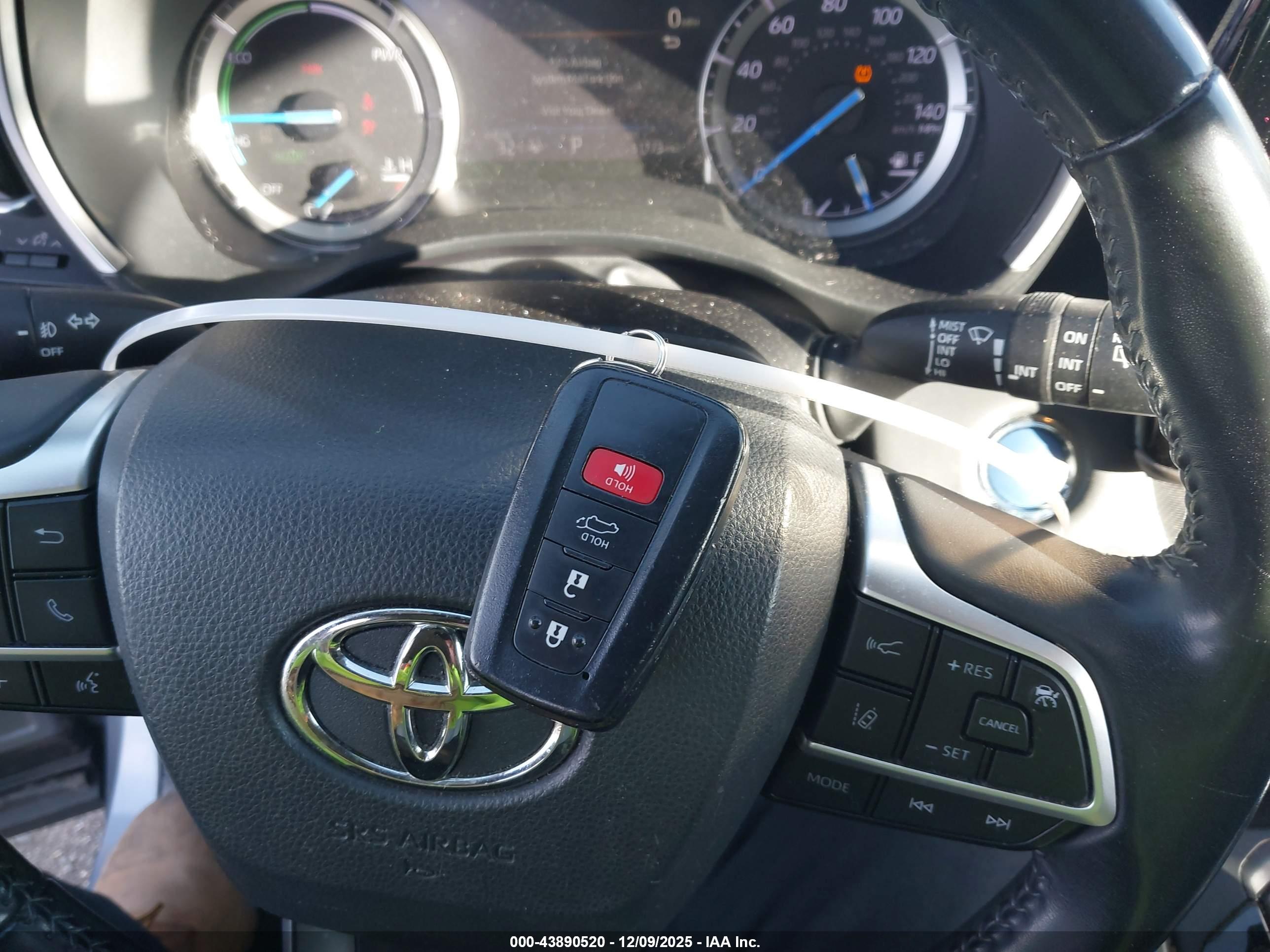 TOYOTA HIGHLANDER image 11