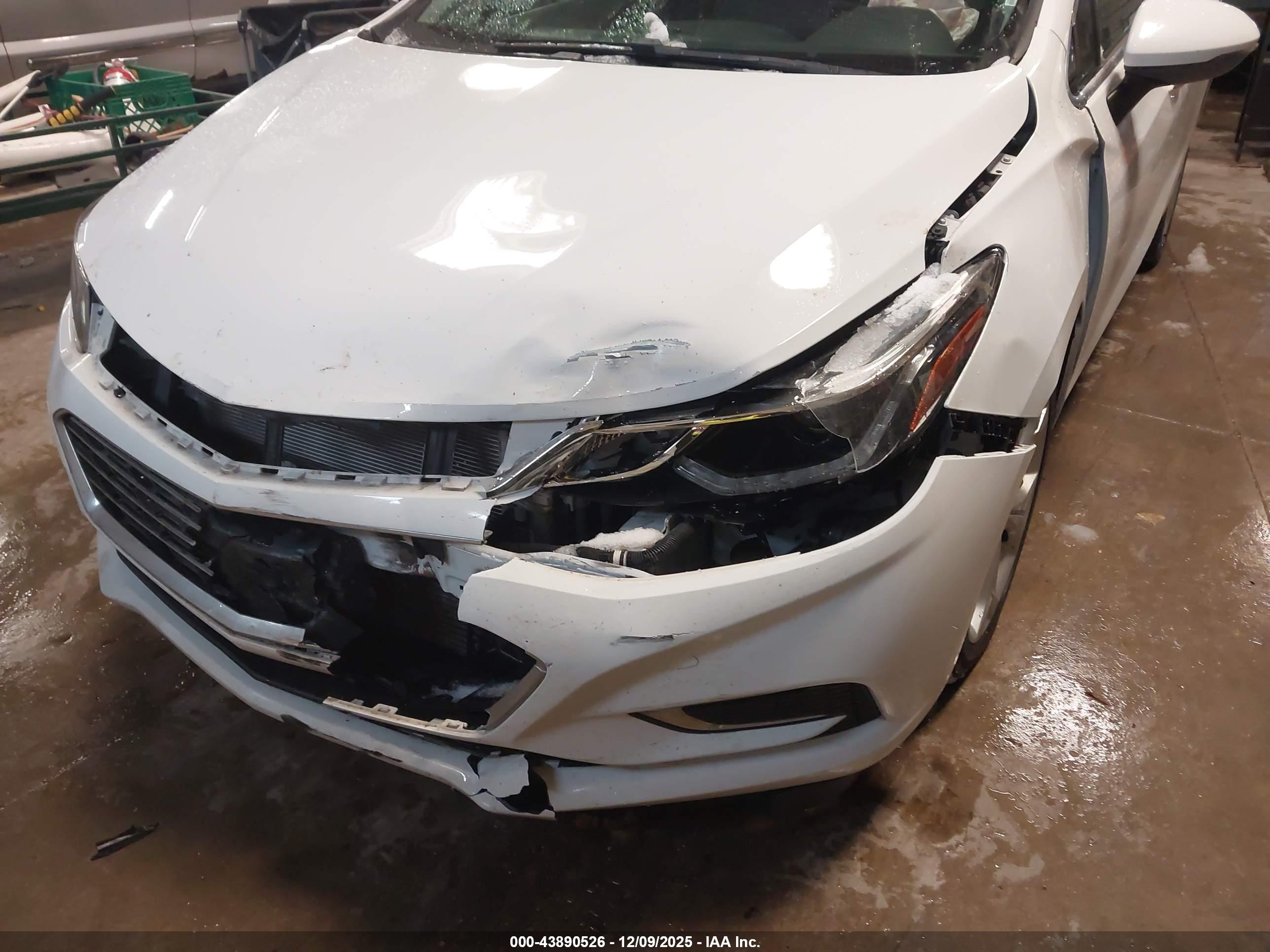 CHEVROLET CRUZE image 6