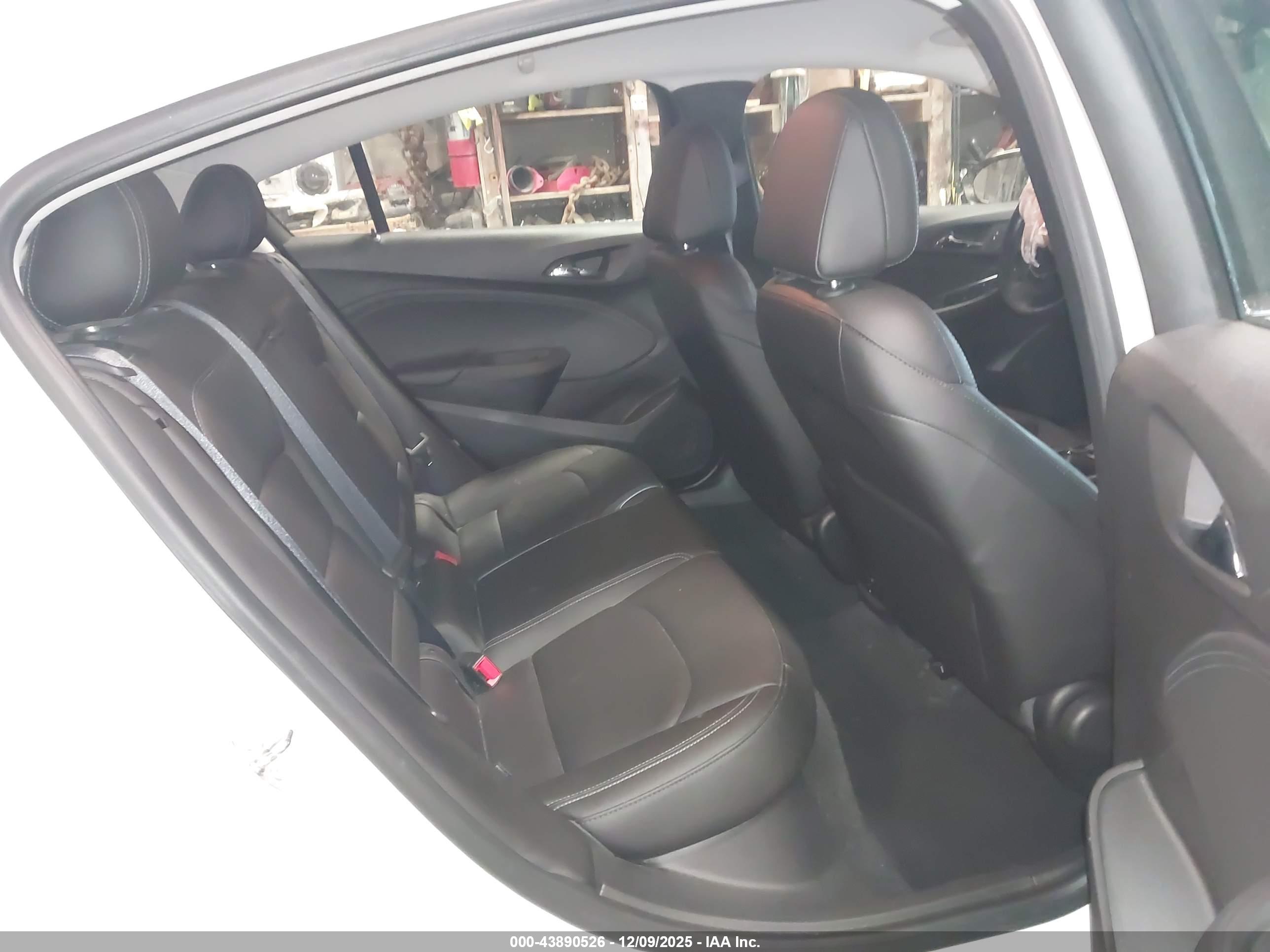 CHEVROLET CRUZE image 8