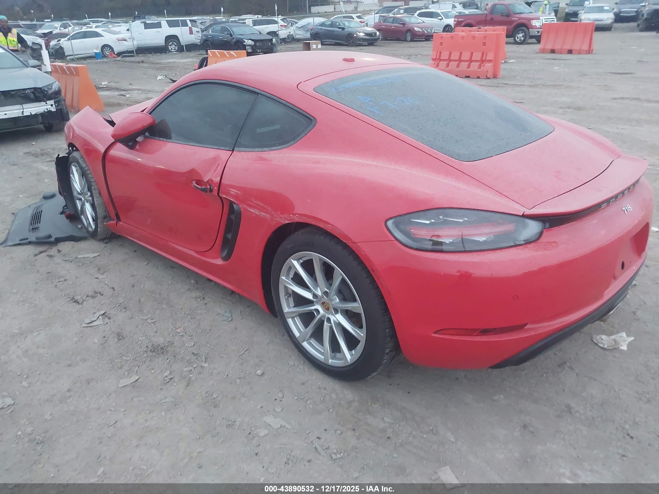PORSCHE 718 image 3