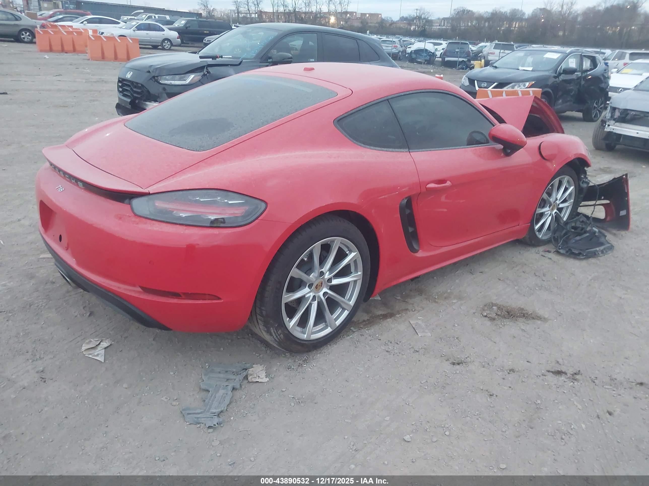 PORSCHE 718 image 4