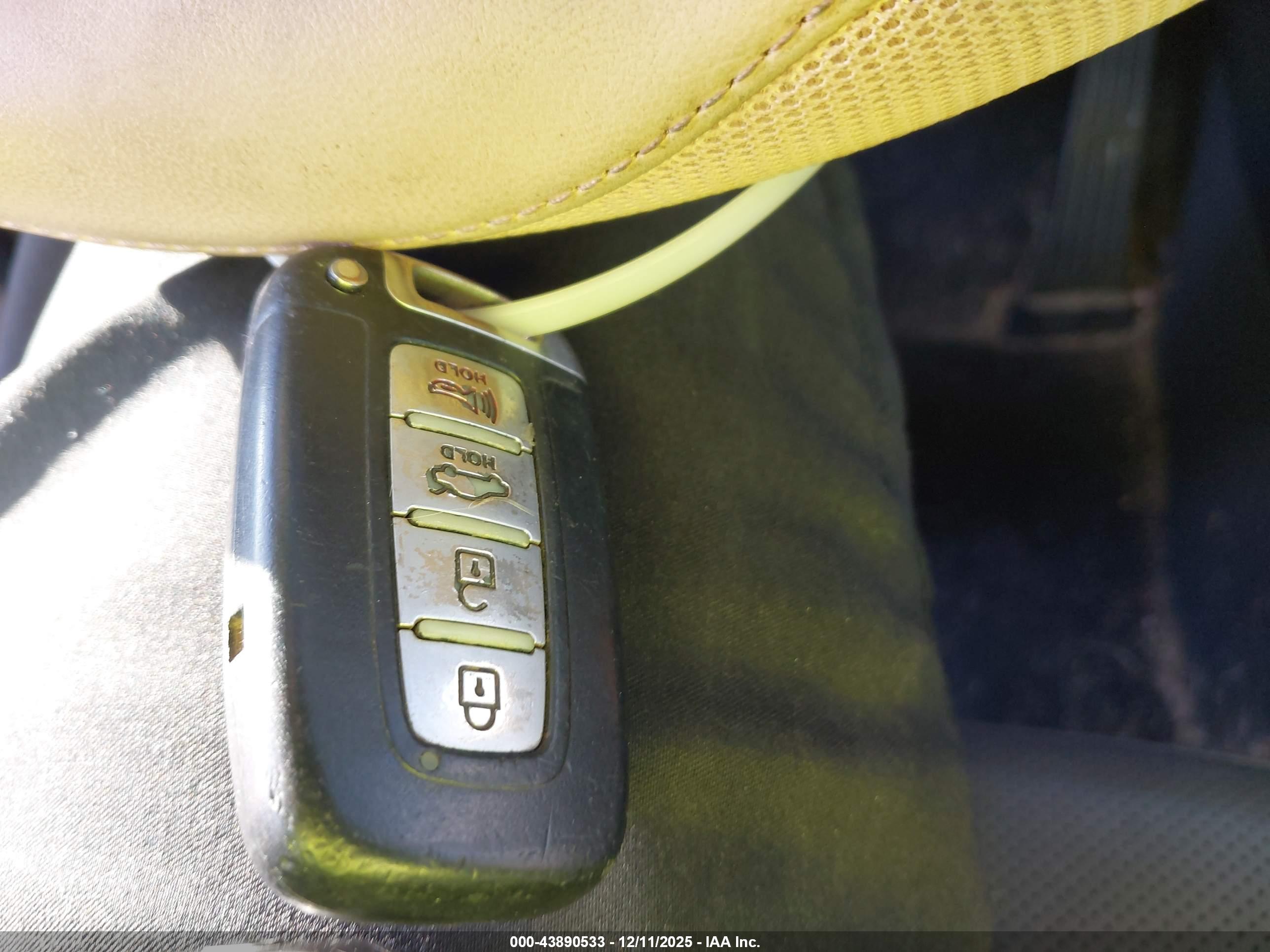 HYUNDAI SONATA image 11