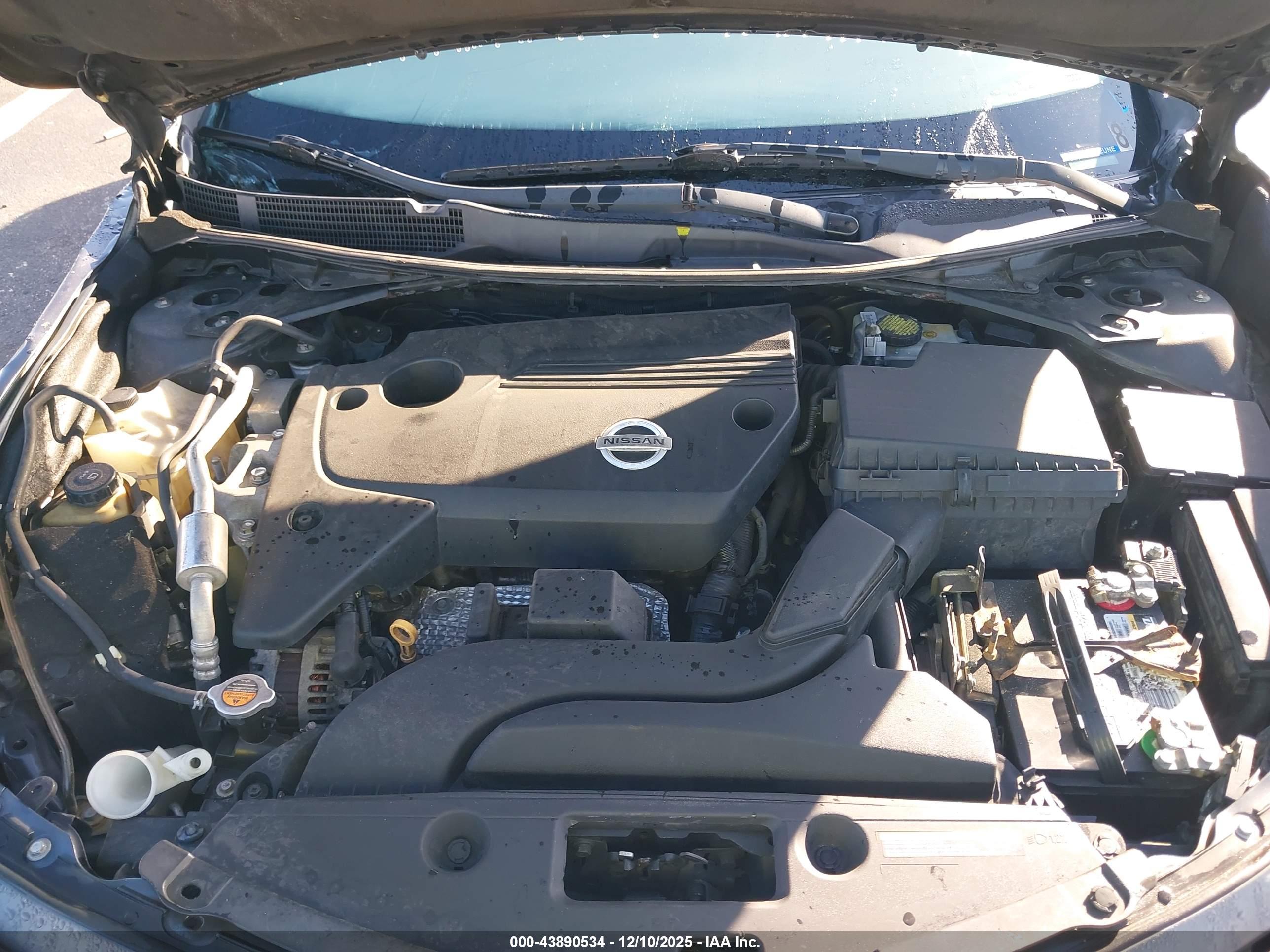 NISSAN ALTIMA image 10