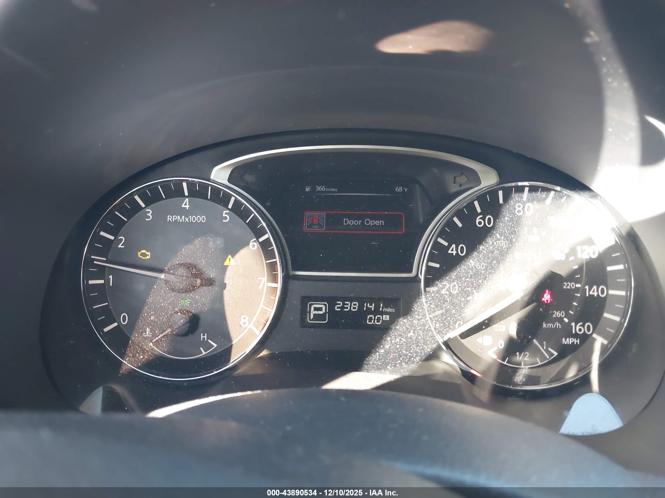 NISSAN ALTIMA image 7