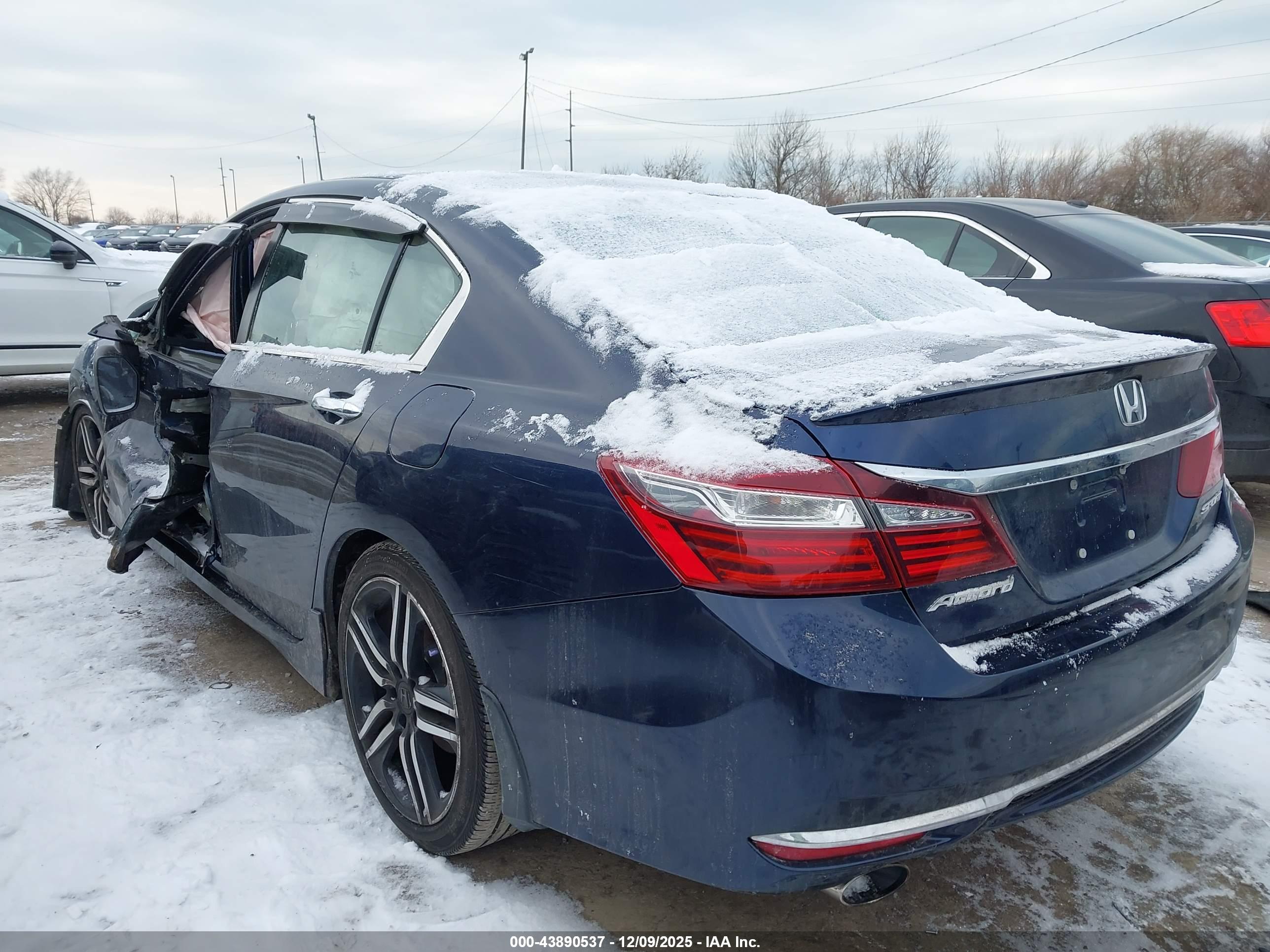 HONDA ACCORD image 3