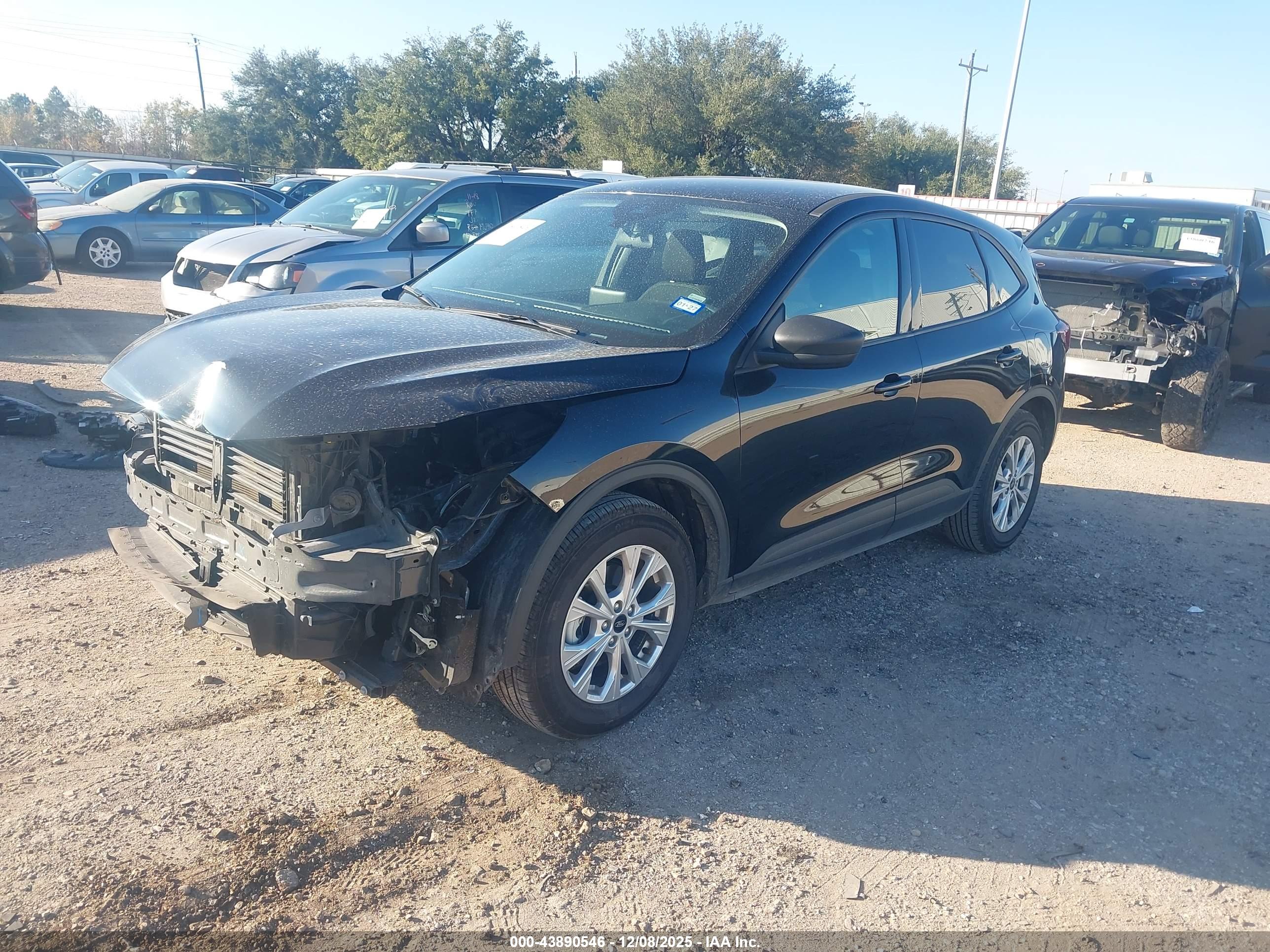 FORD ESCAPE image 2