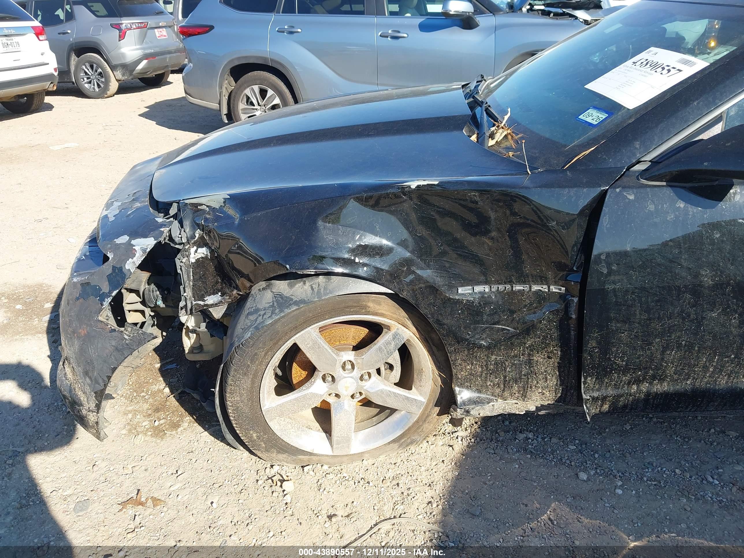 CHEVROLET CAMARO image 6
