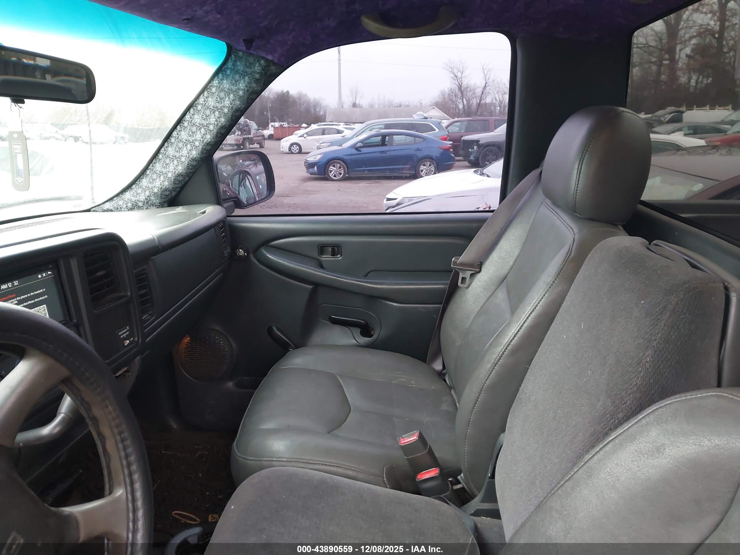 GMC SIERRA image 5