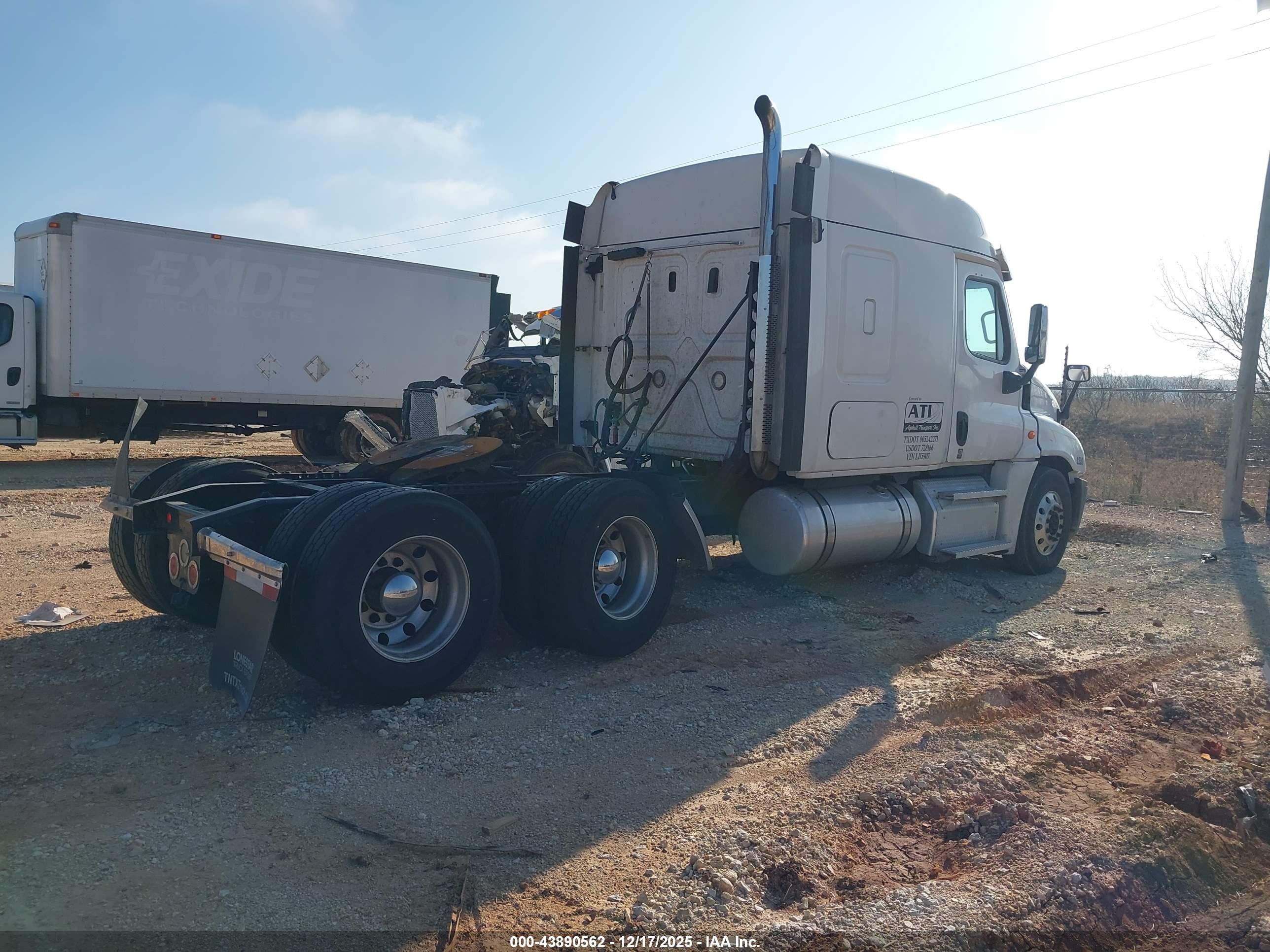 FREIGHTLINER CASCADIA image 4