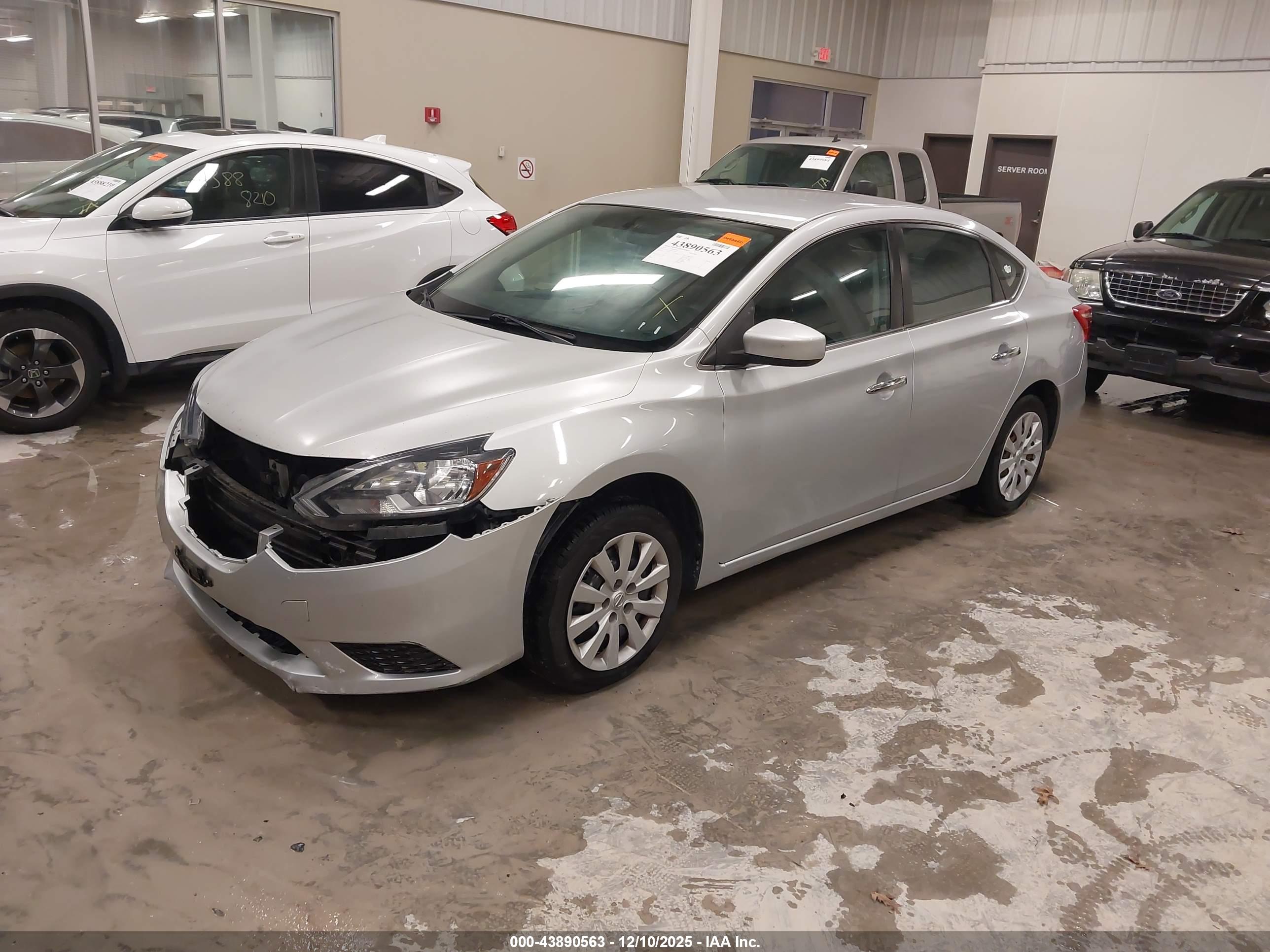 NISSAN SENTRA image 2