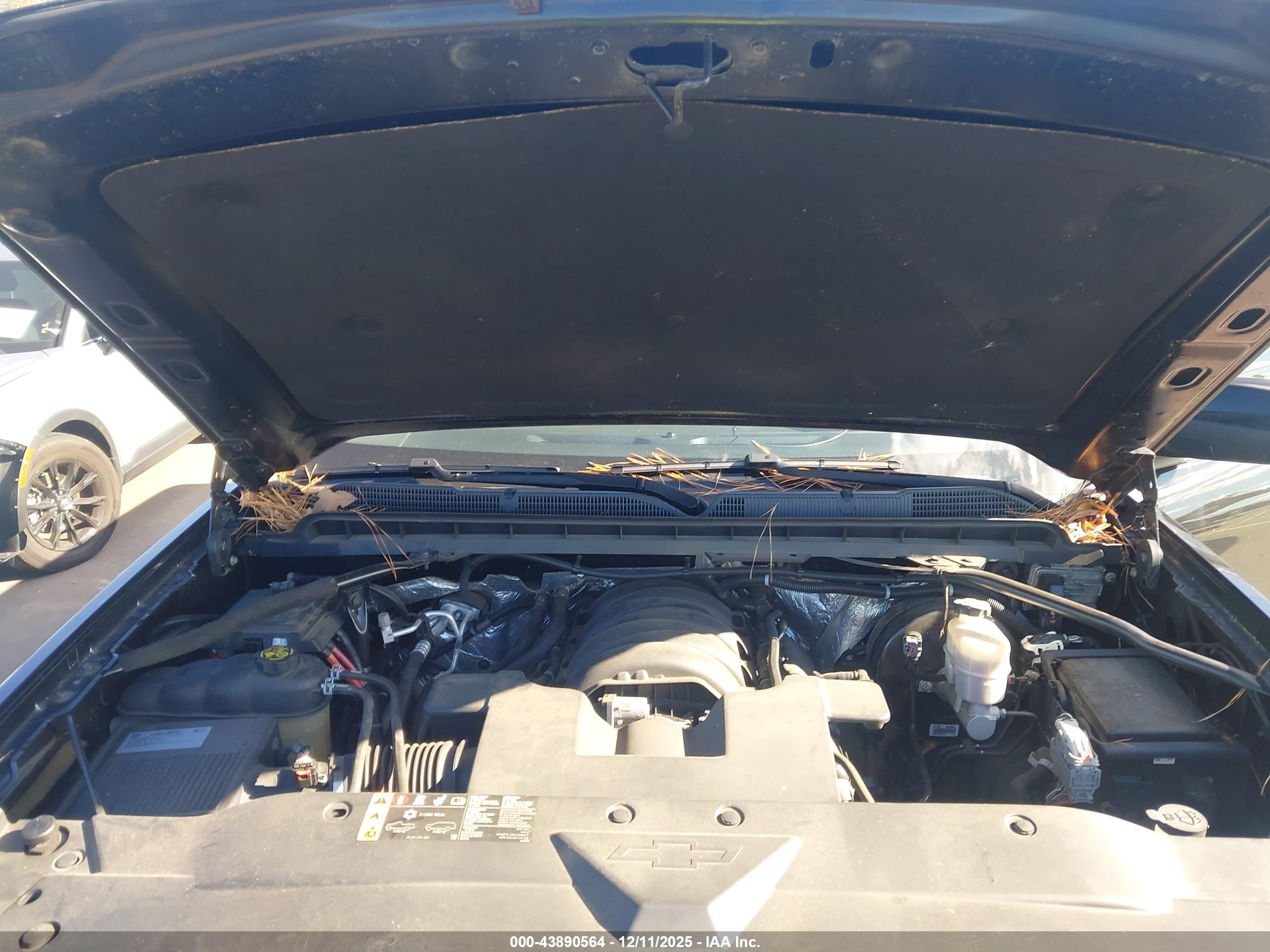 CHEVROLET SILVERADO image 10