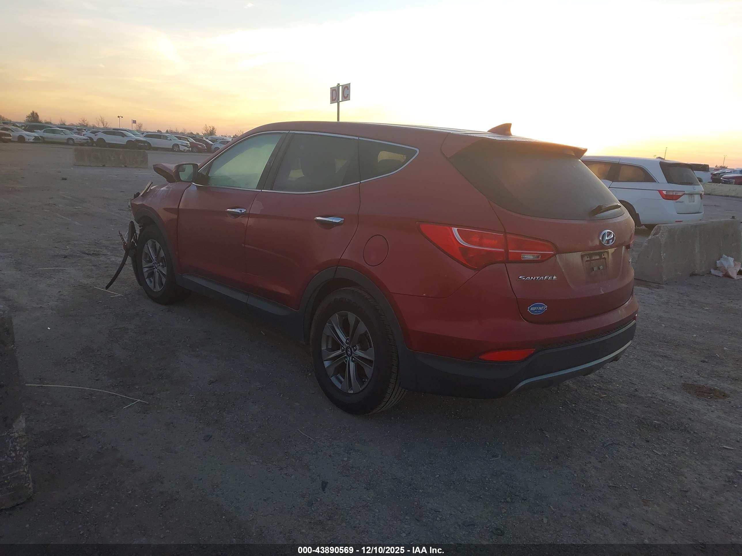 HYUNDAI SANTA image 3