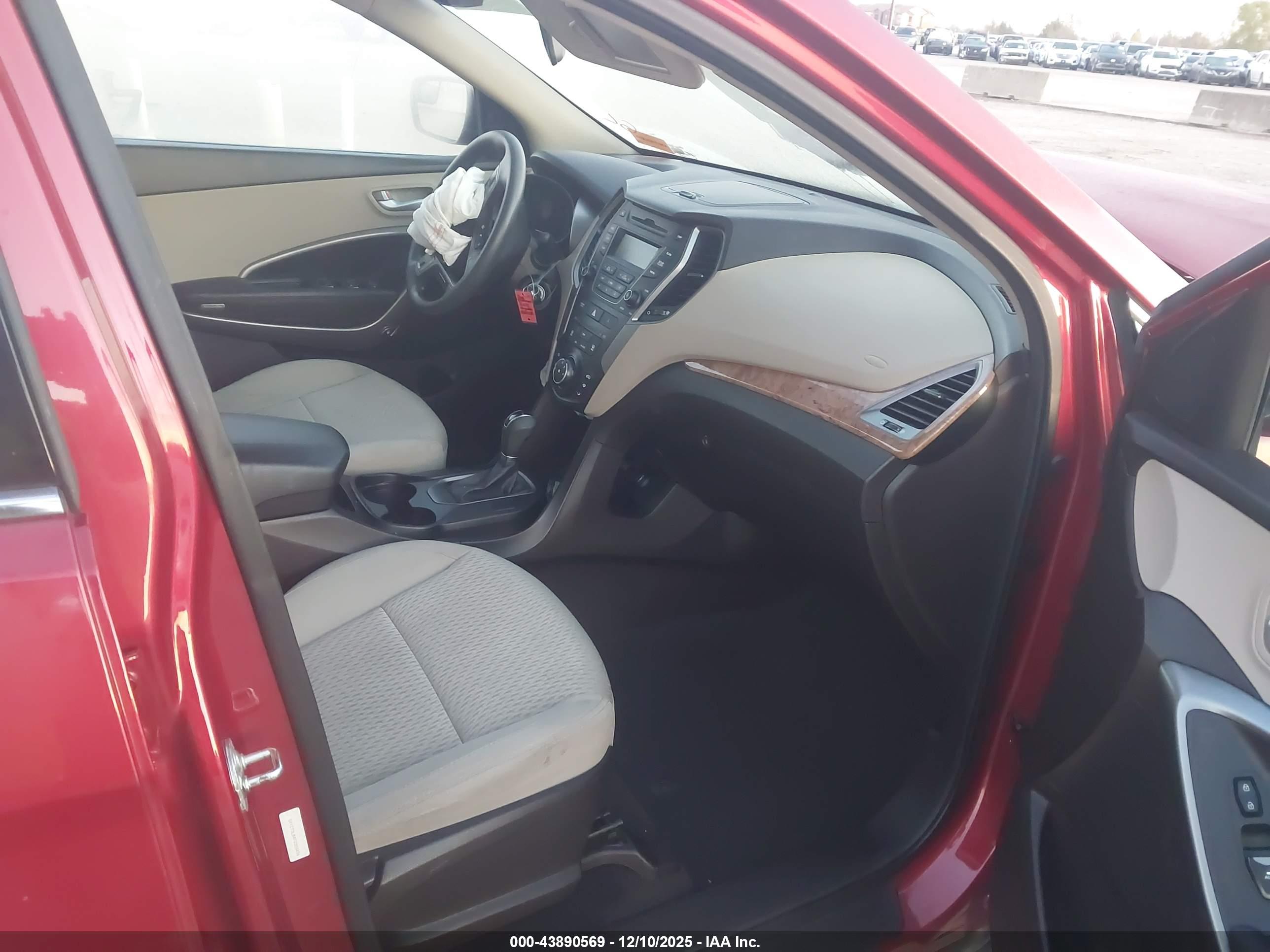 HYUNDAI SANTA image 5