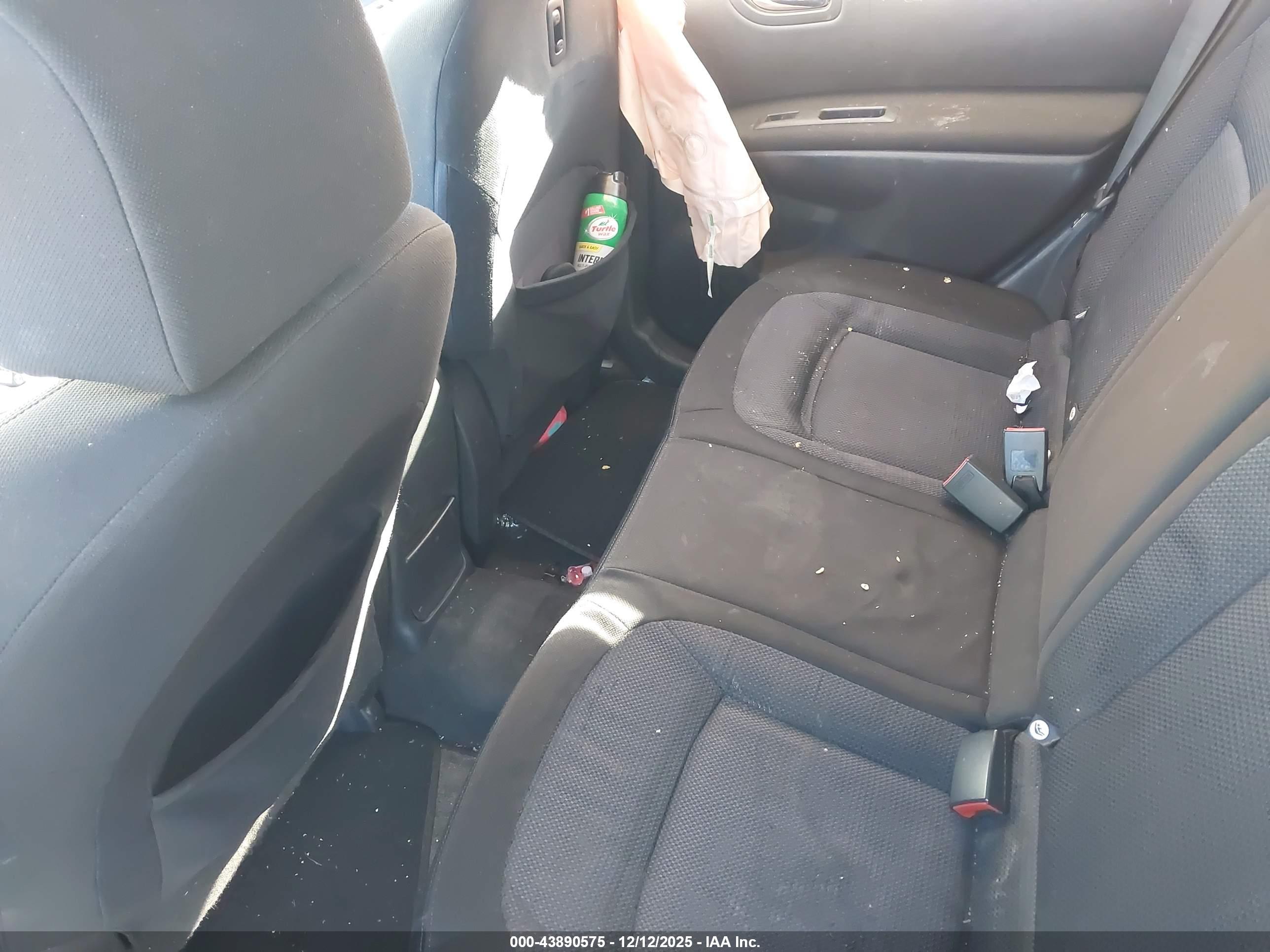 NISSAN ROGUE image 8