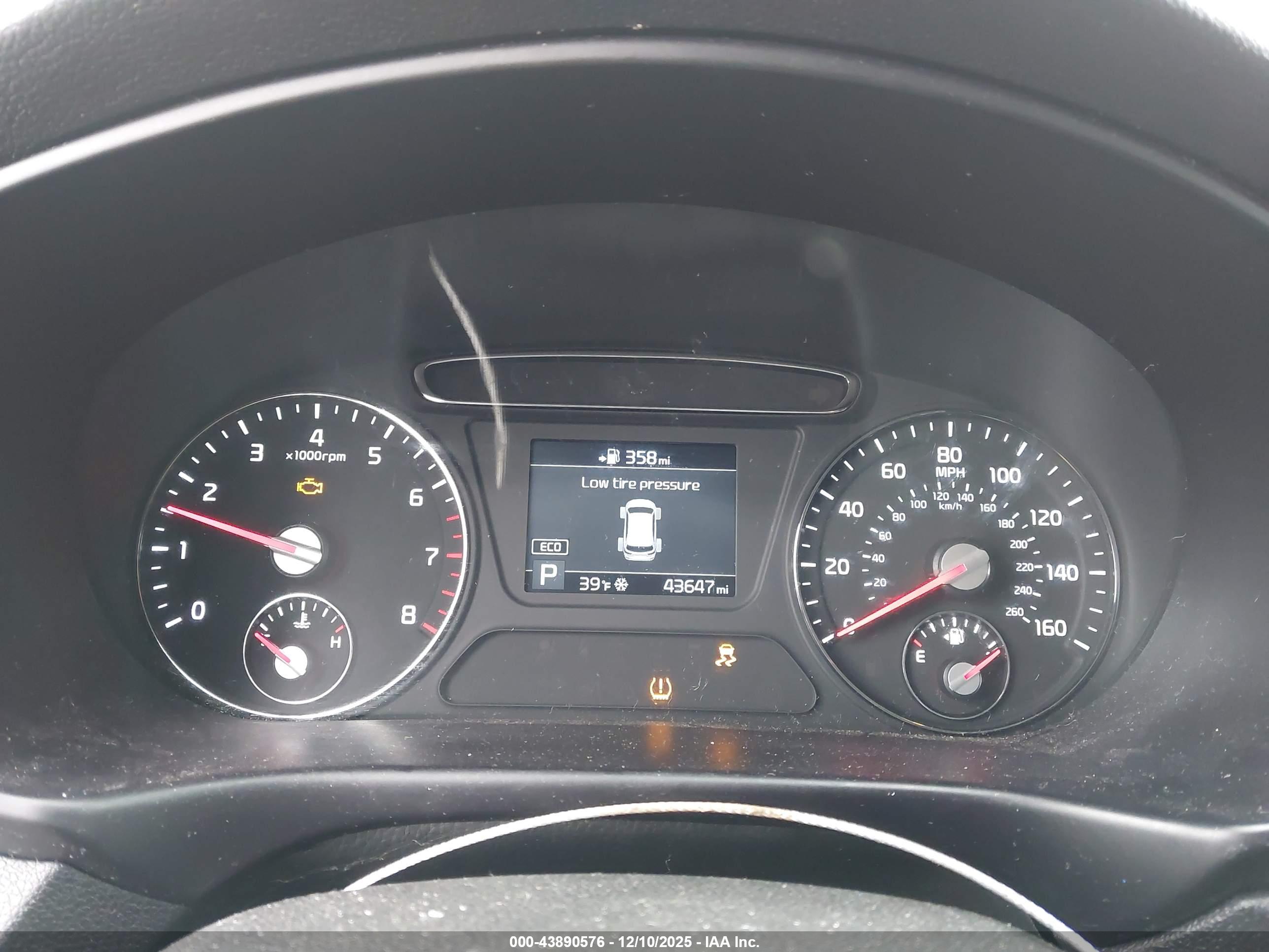 KIA SORENTO image 7
