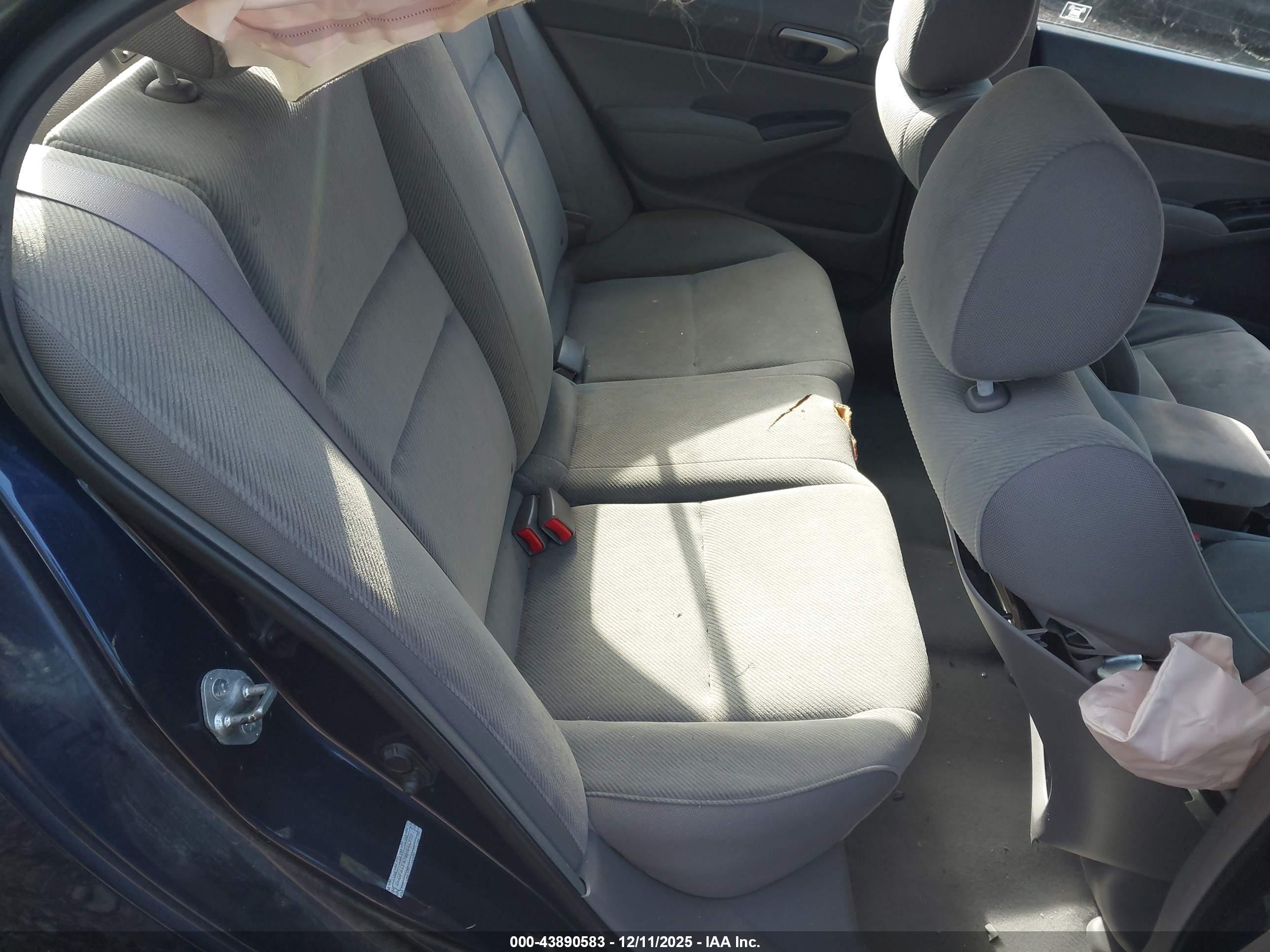 HONDA CIVIC image 8