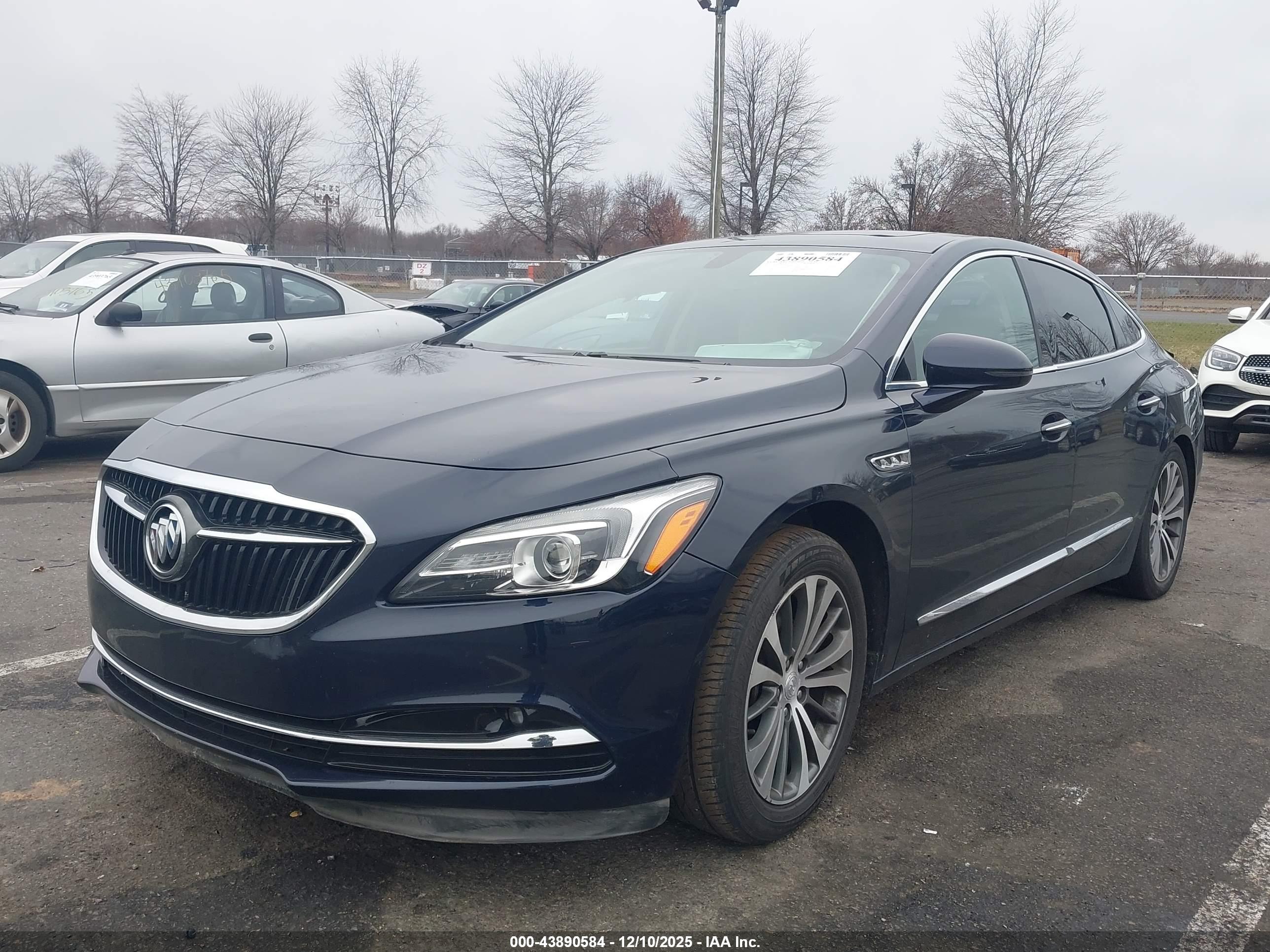 BUICK LACROSSE image 2