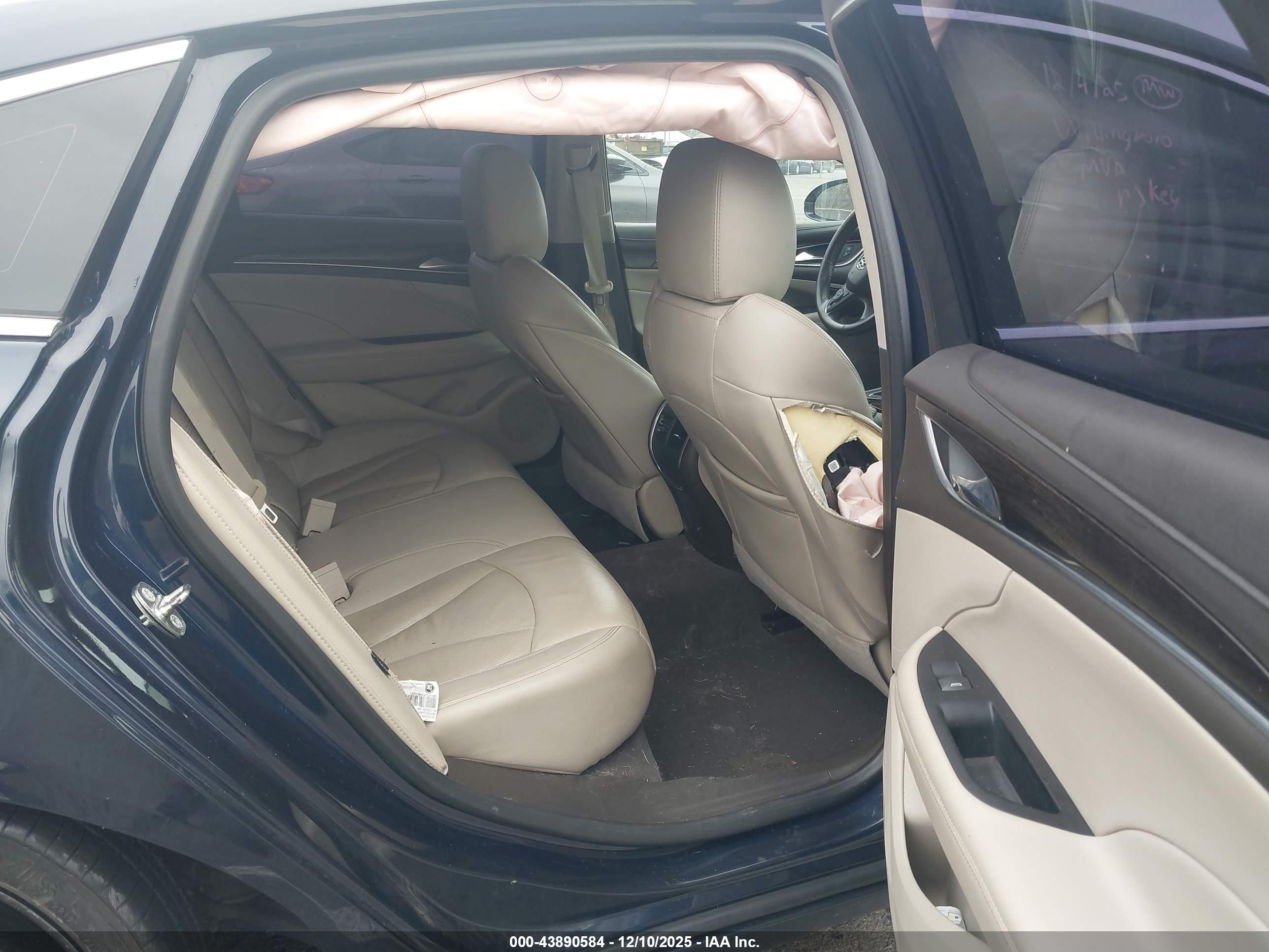 BUICK LACROSSE image 8