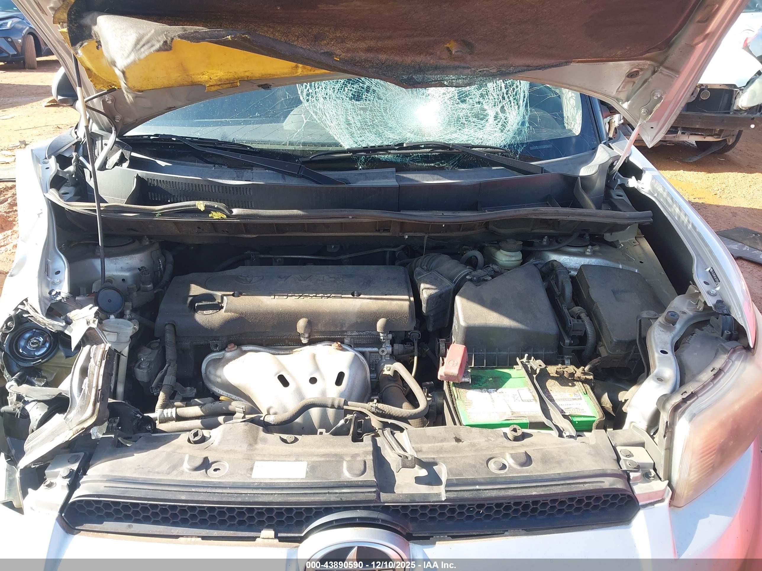 SCION XB image 10