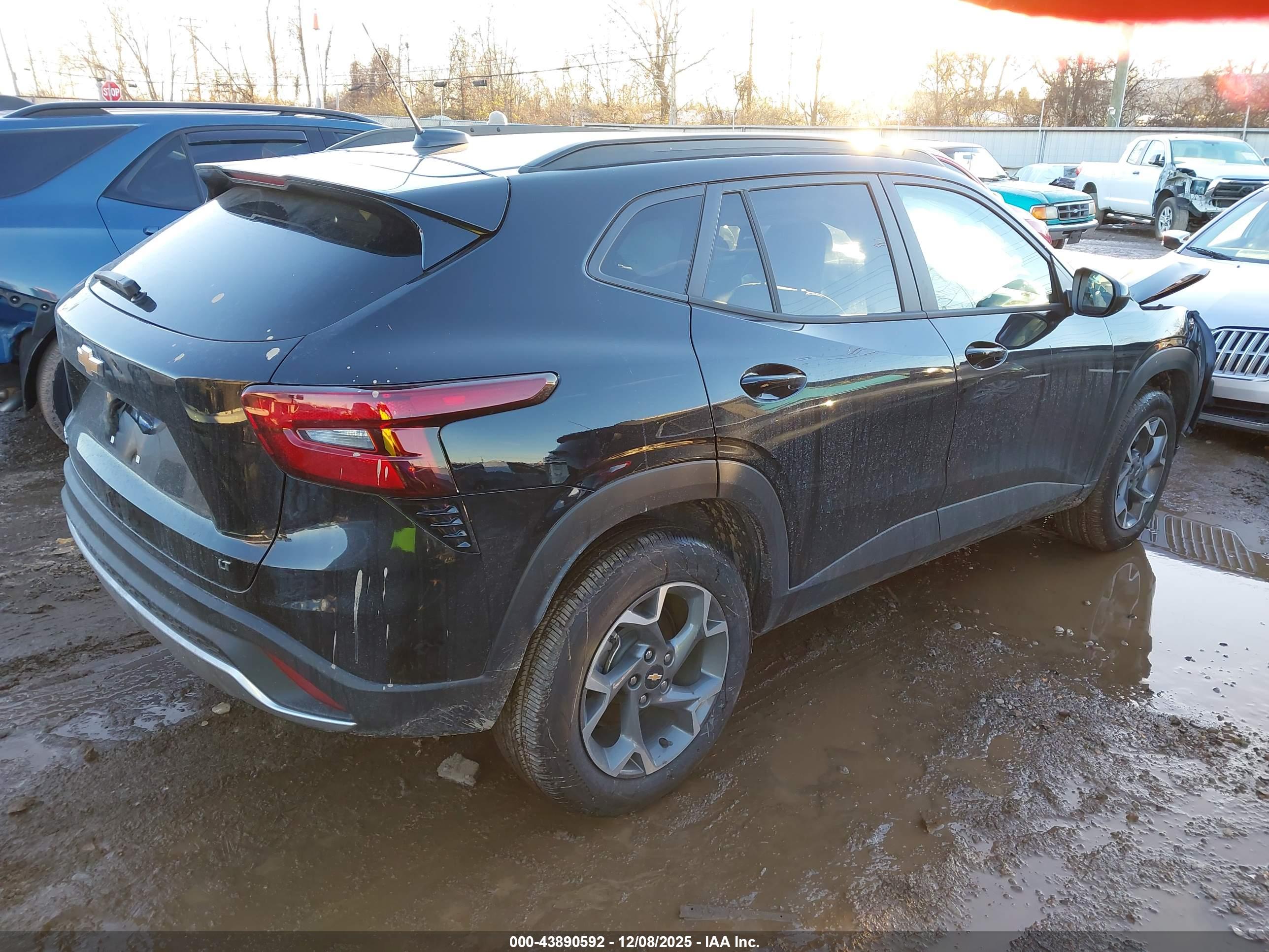 CHEVROLET TRAX image 4