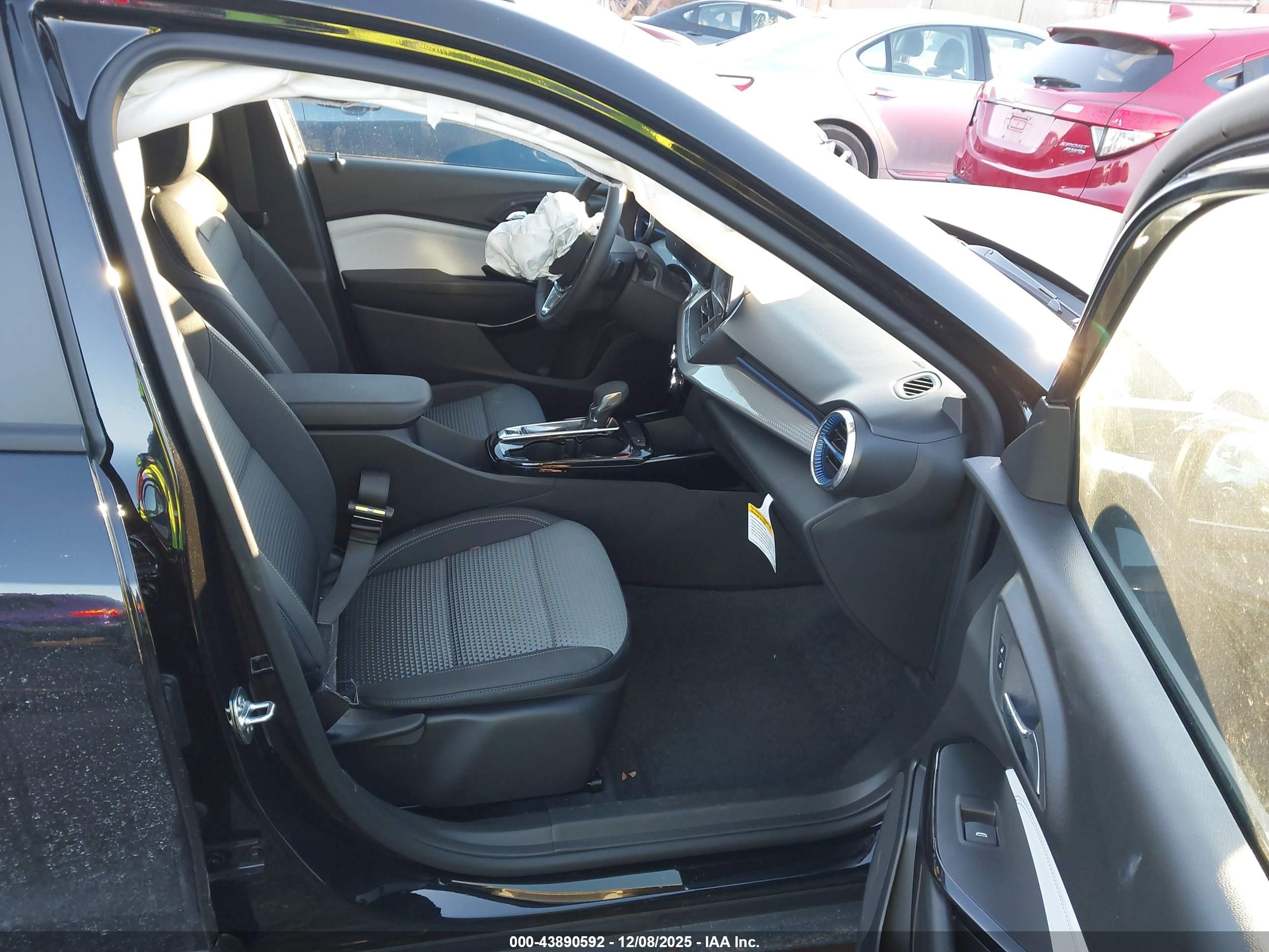 CHEVROLET TRAX image 5