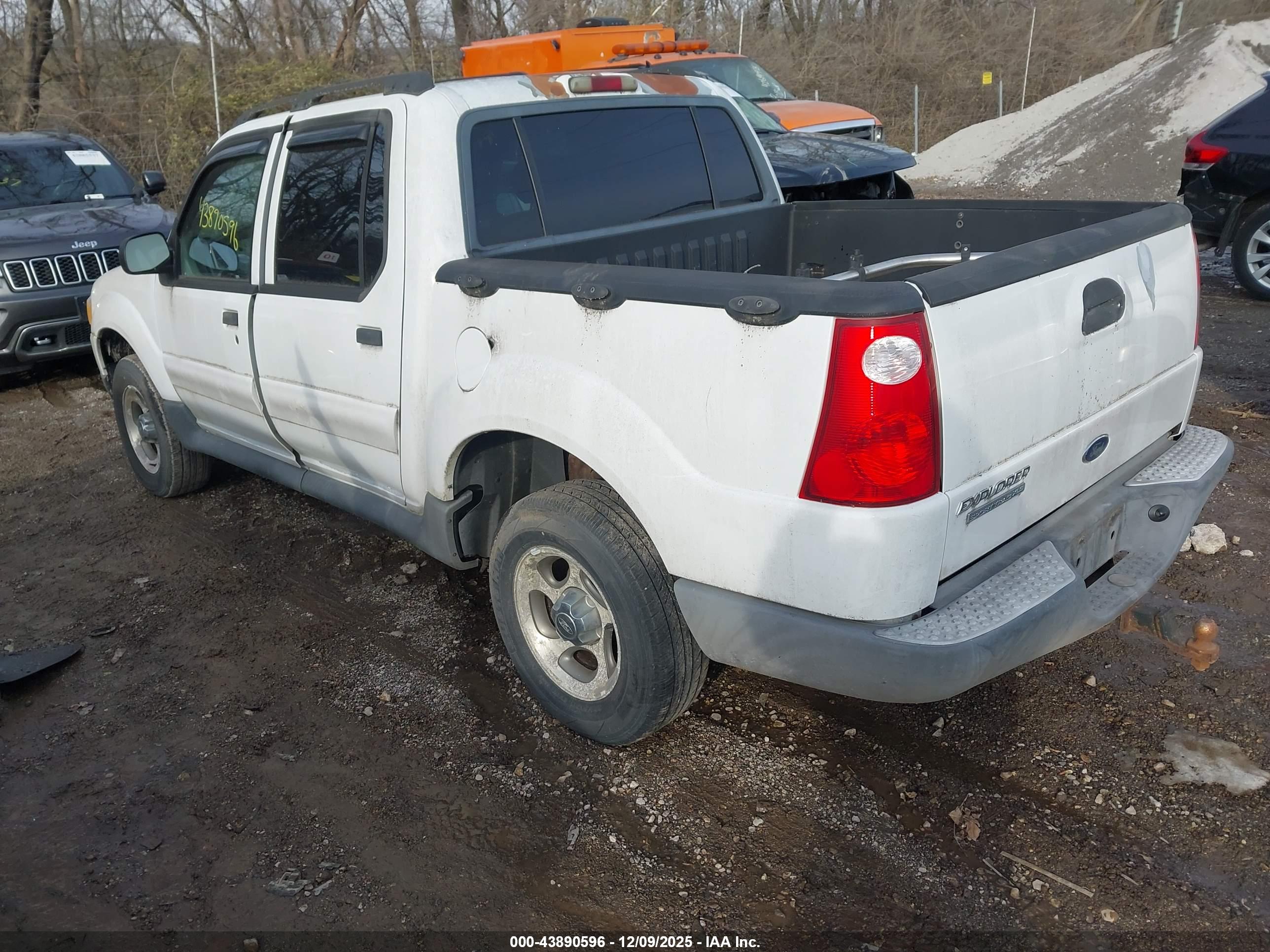 FORD EXPLORER image 3