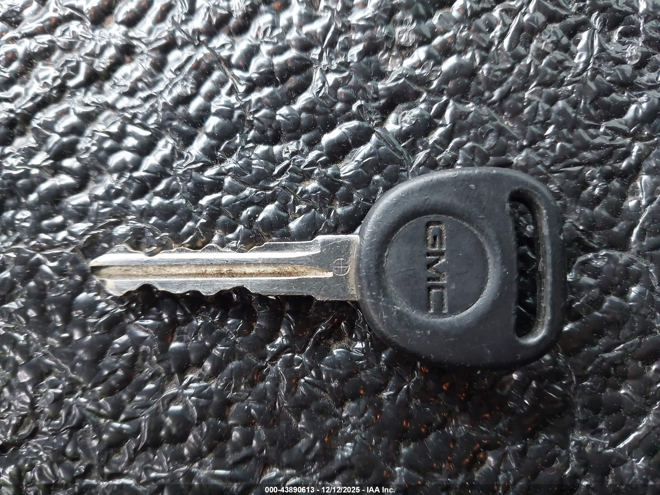 GMC SIERRA image 11