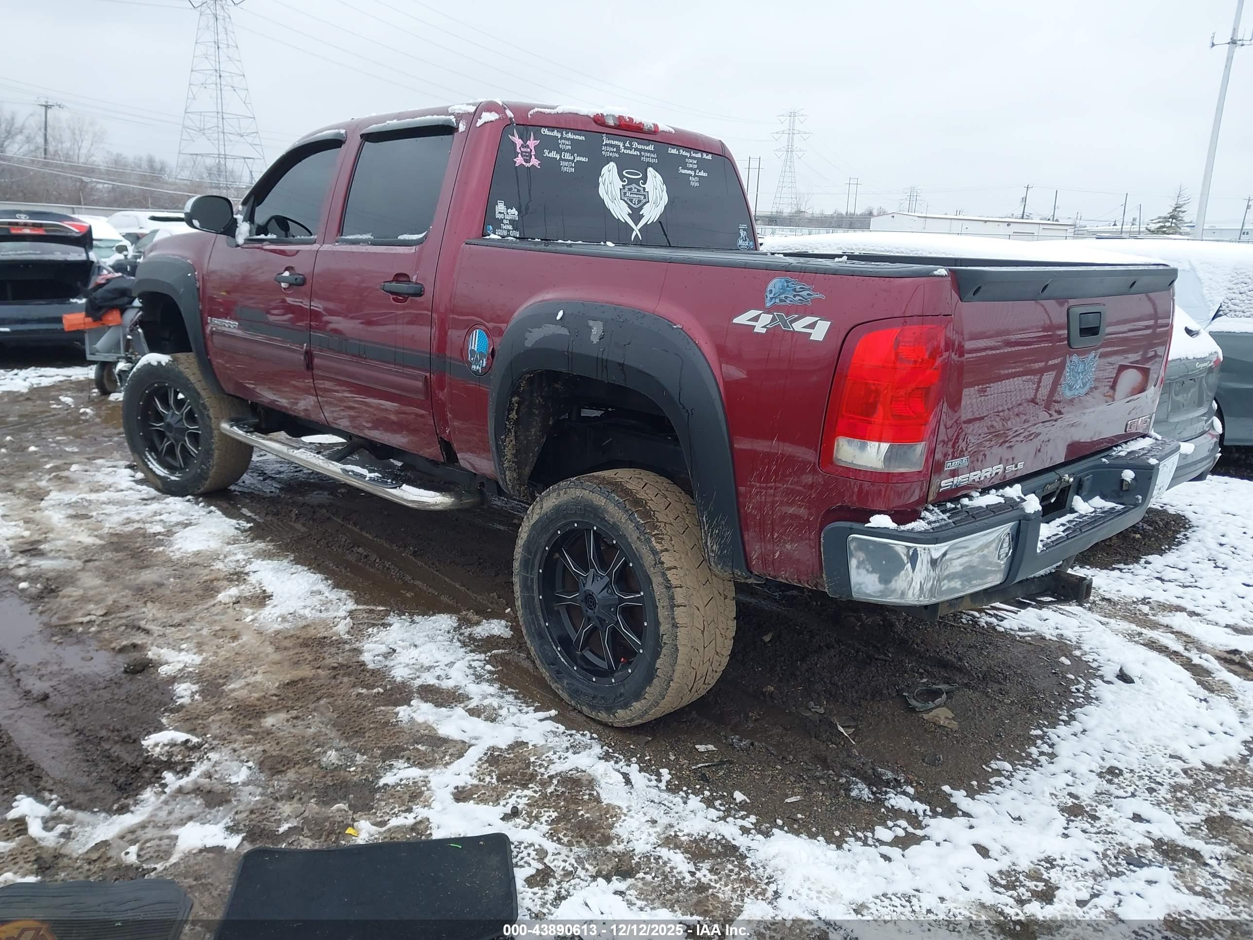 GMC SIERRA image 3