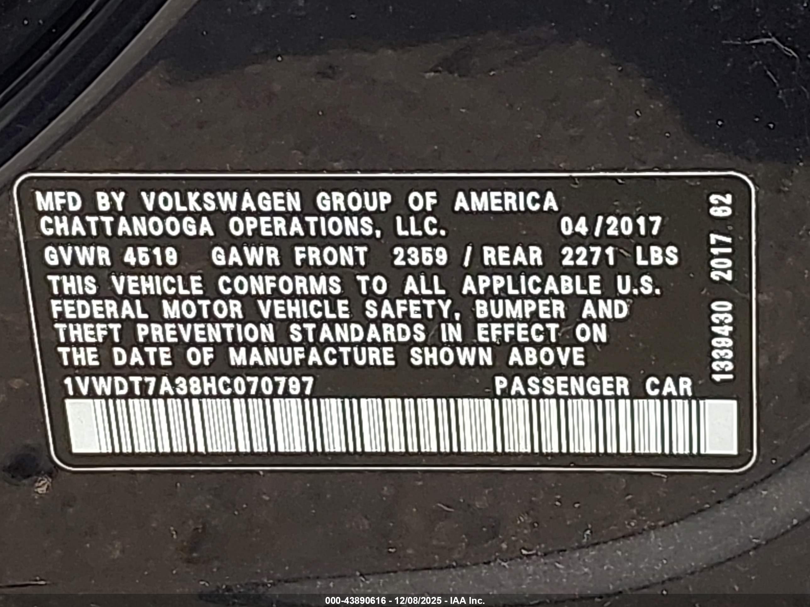 VOLKSWAGEN PASSAT image 9