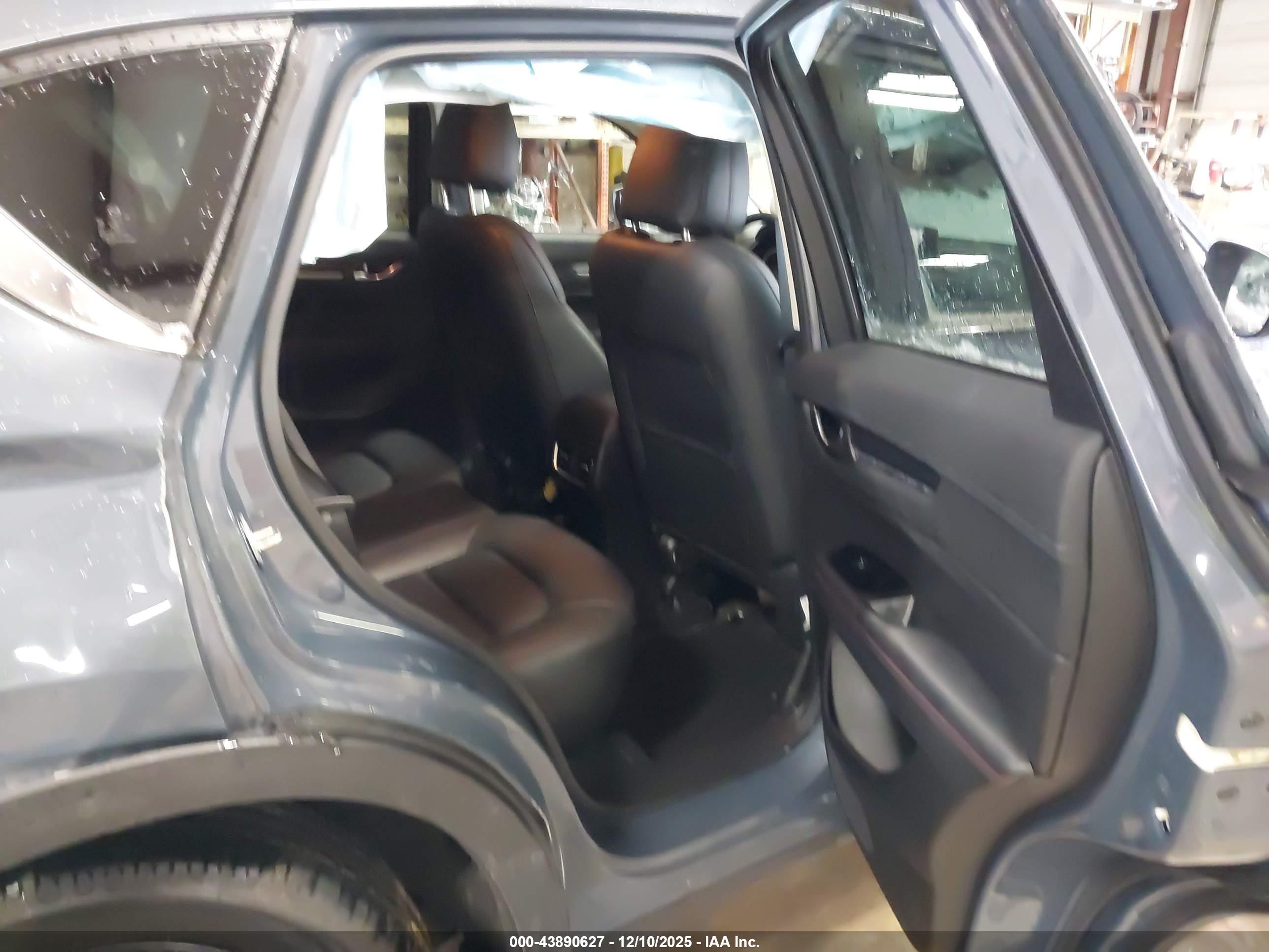MAZDA CX-5 image 8