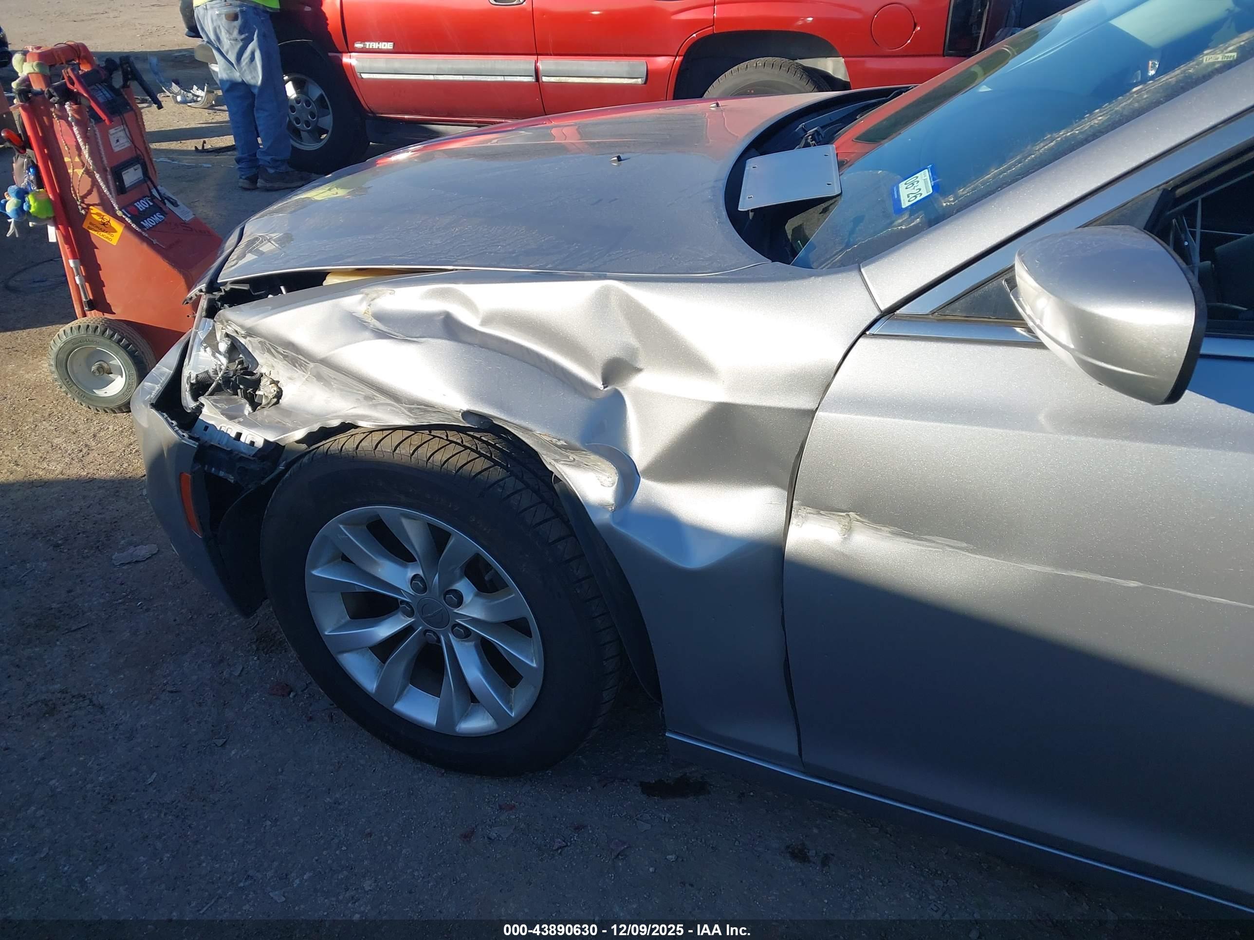 CHRYSLER 300 image 6