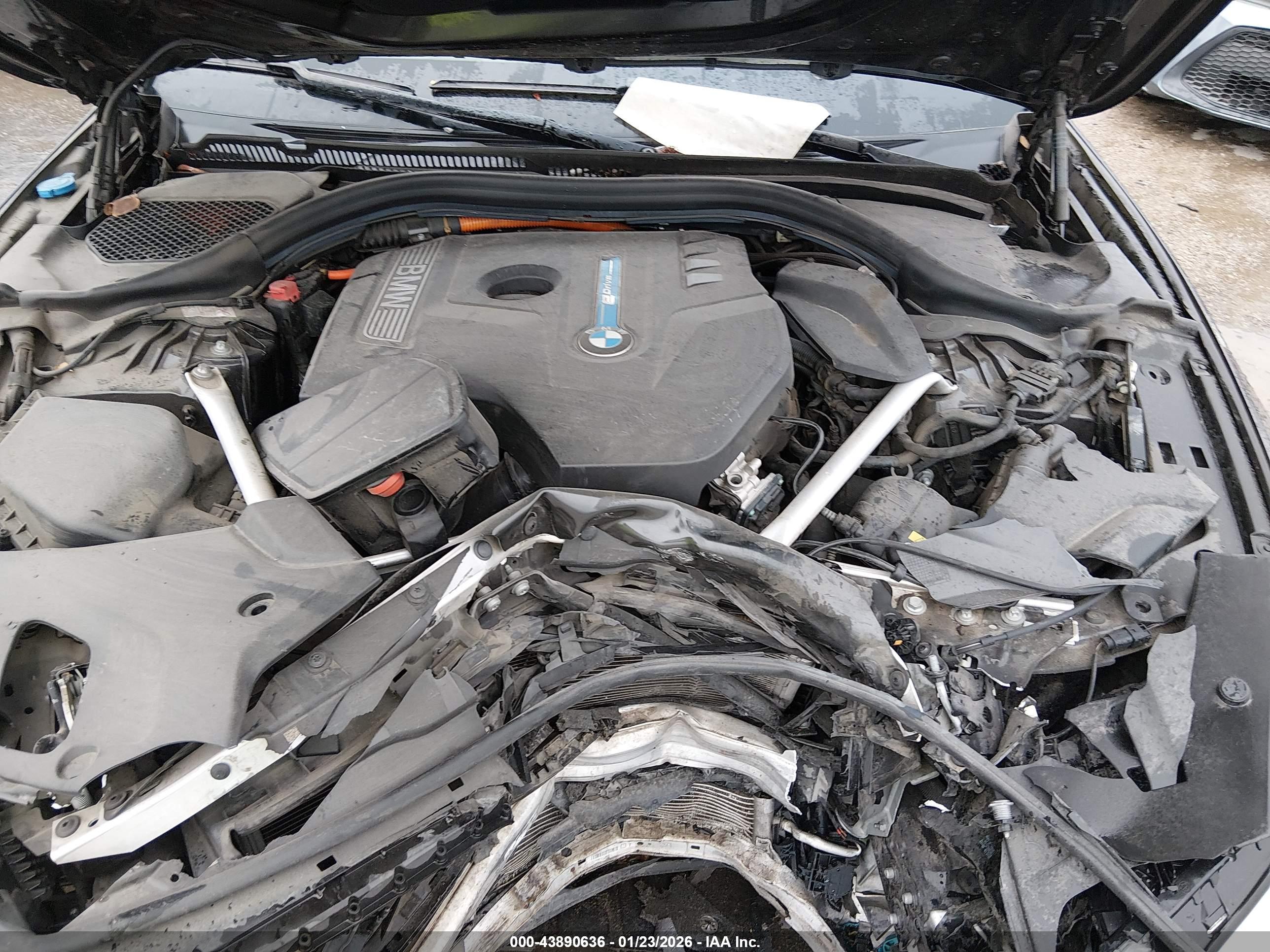 BMW 530E image 10