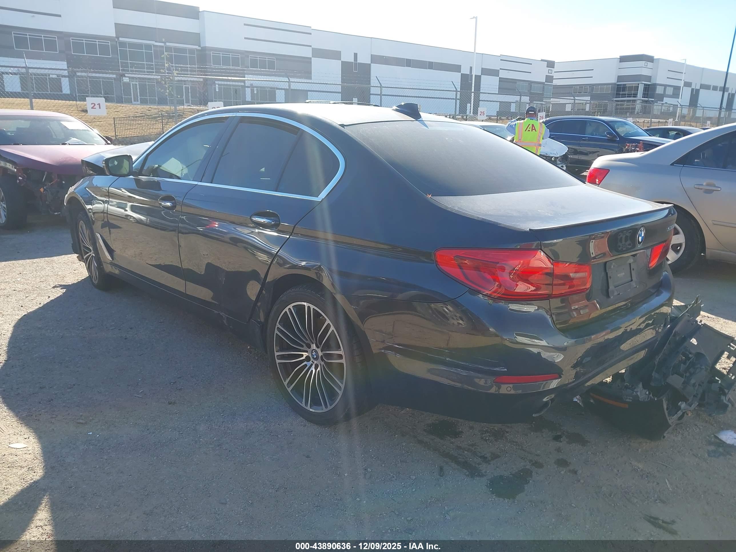 BMW 530E image 3