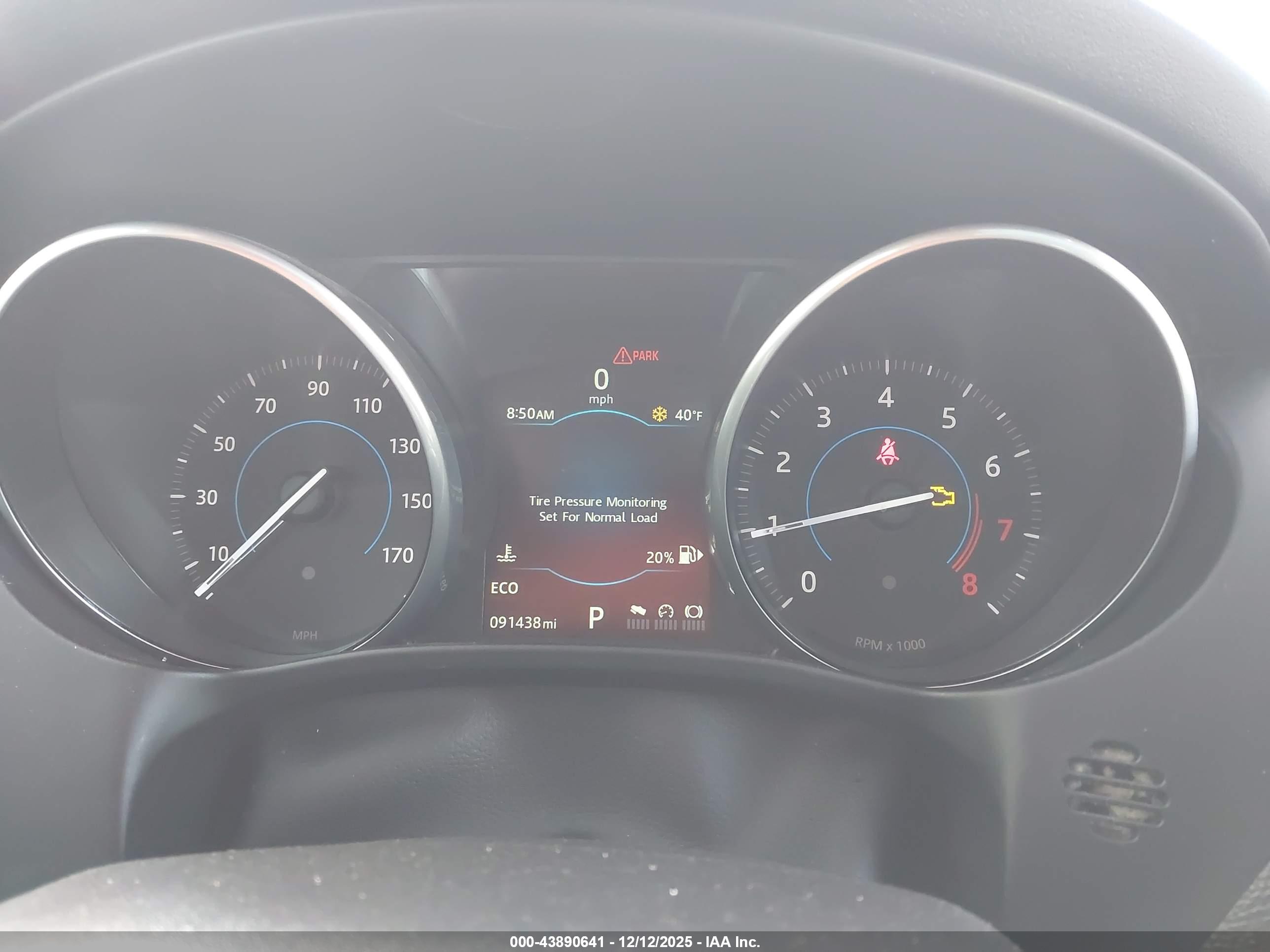 JAGUAR F-PACE image 7