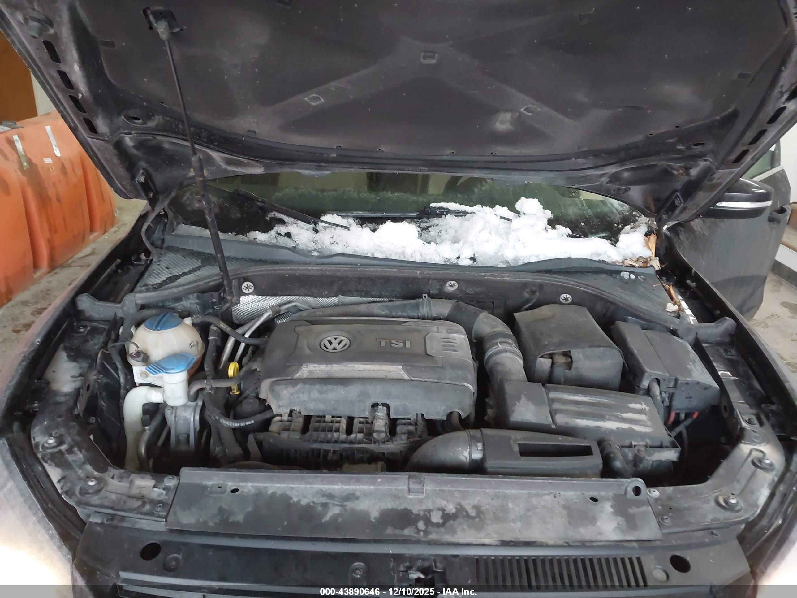 VOLKSWAGEN PASSAT image 10