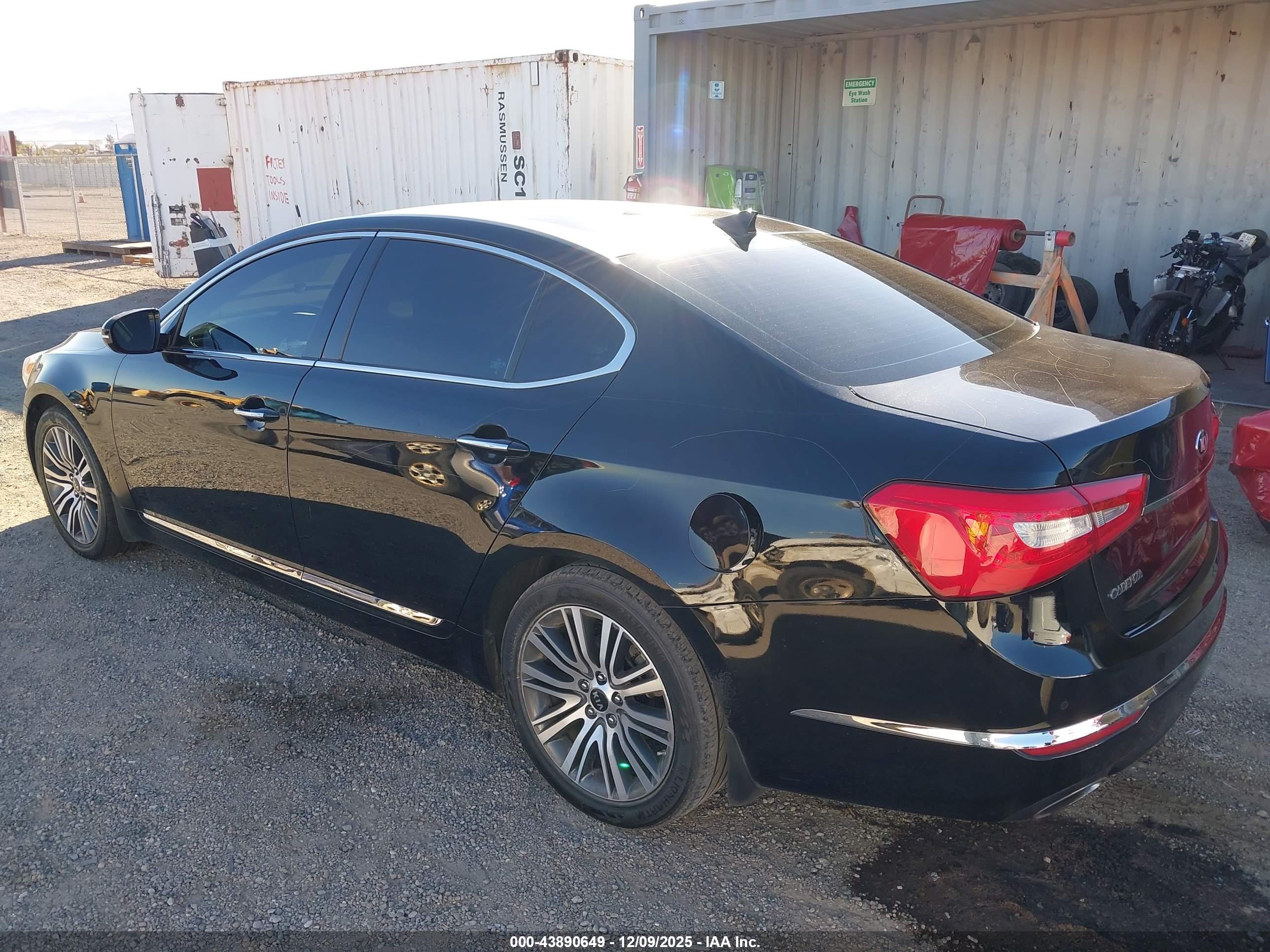 KIA CADENZA image 3