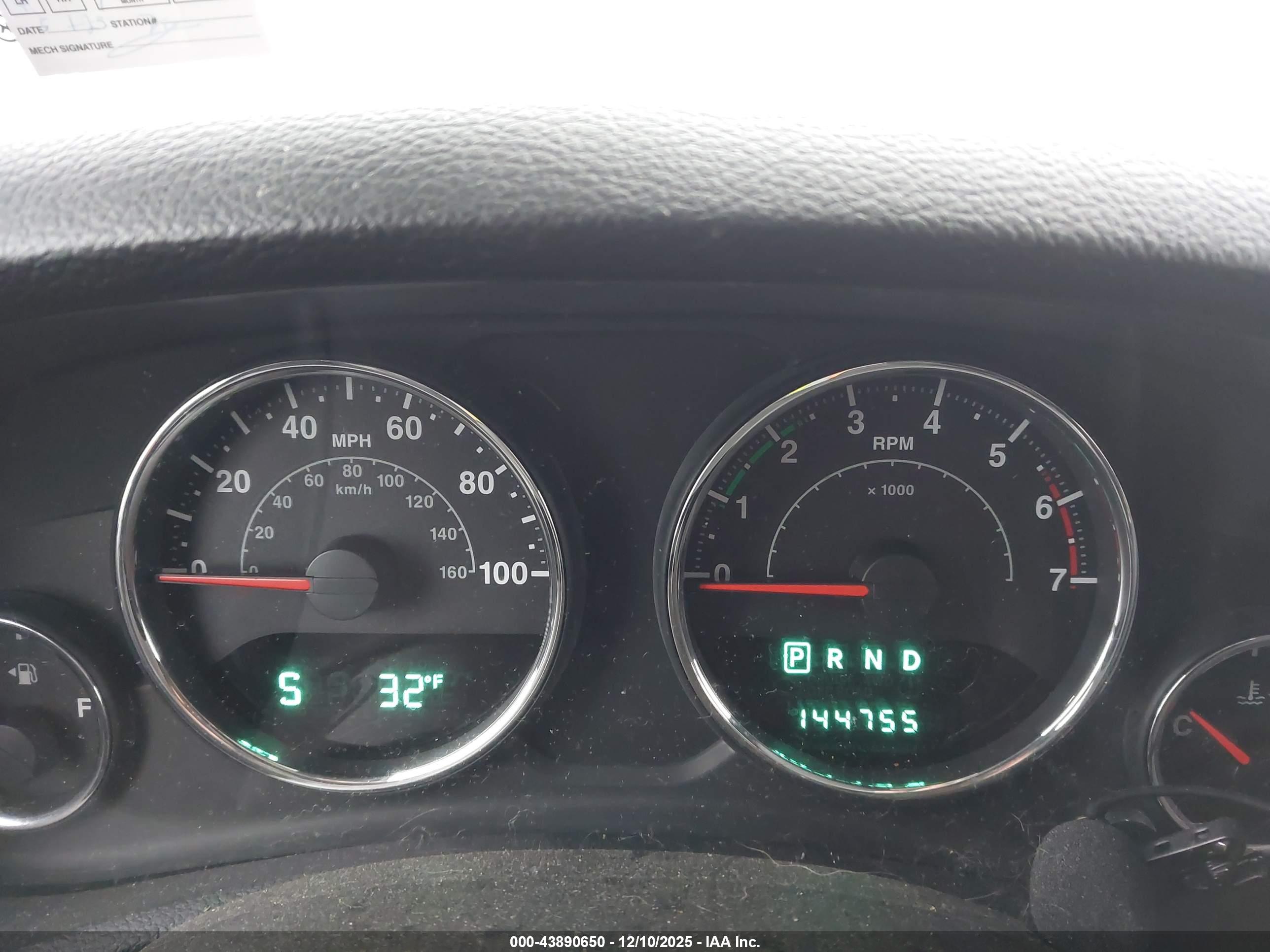 JEEP WRANGLER image 7