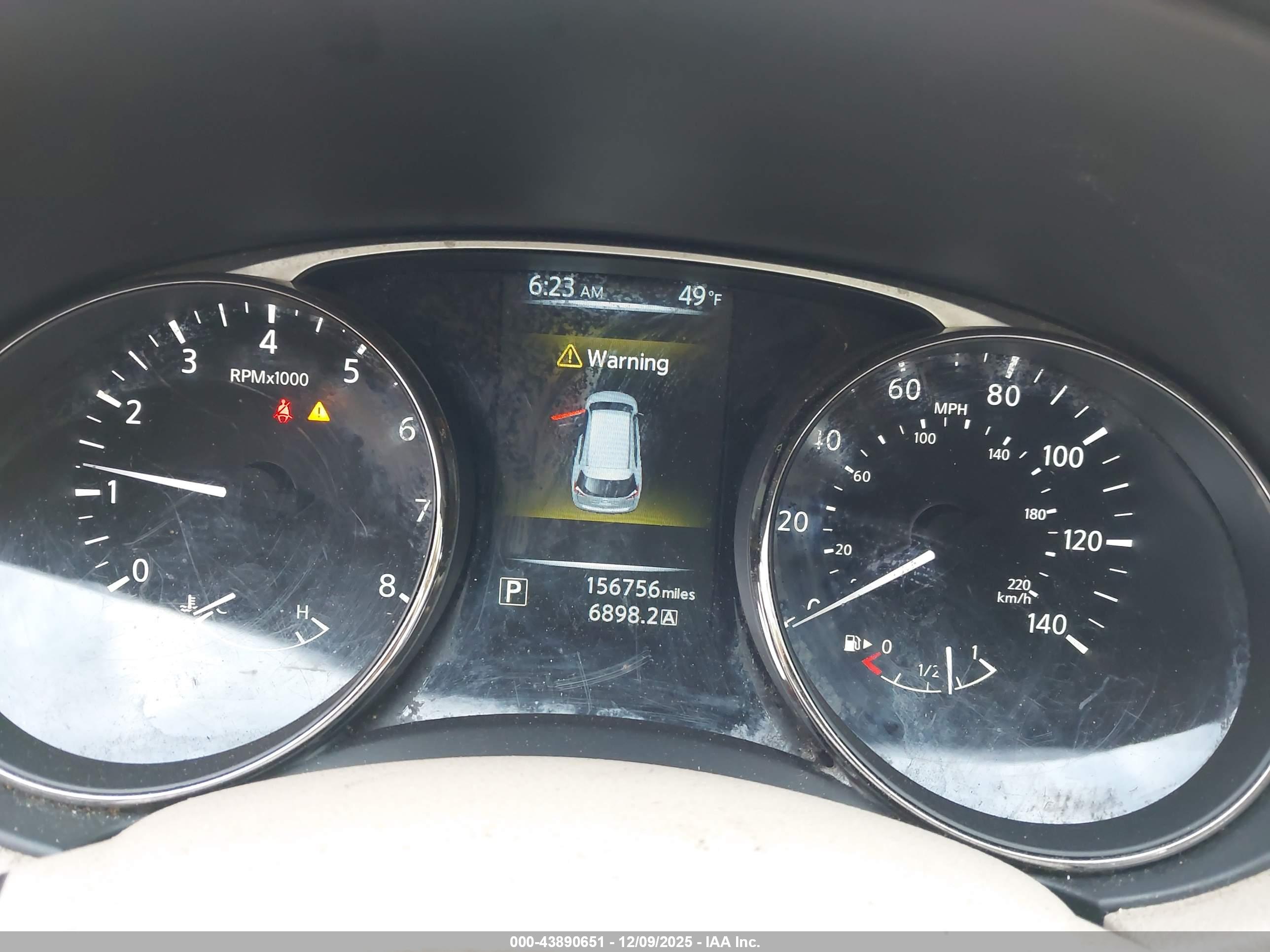 NISSAN ROGUE image 7