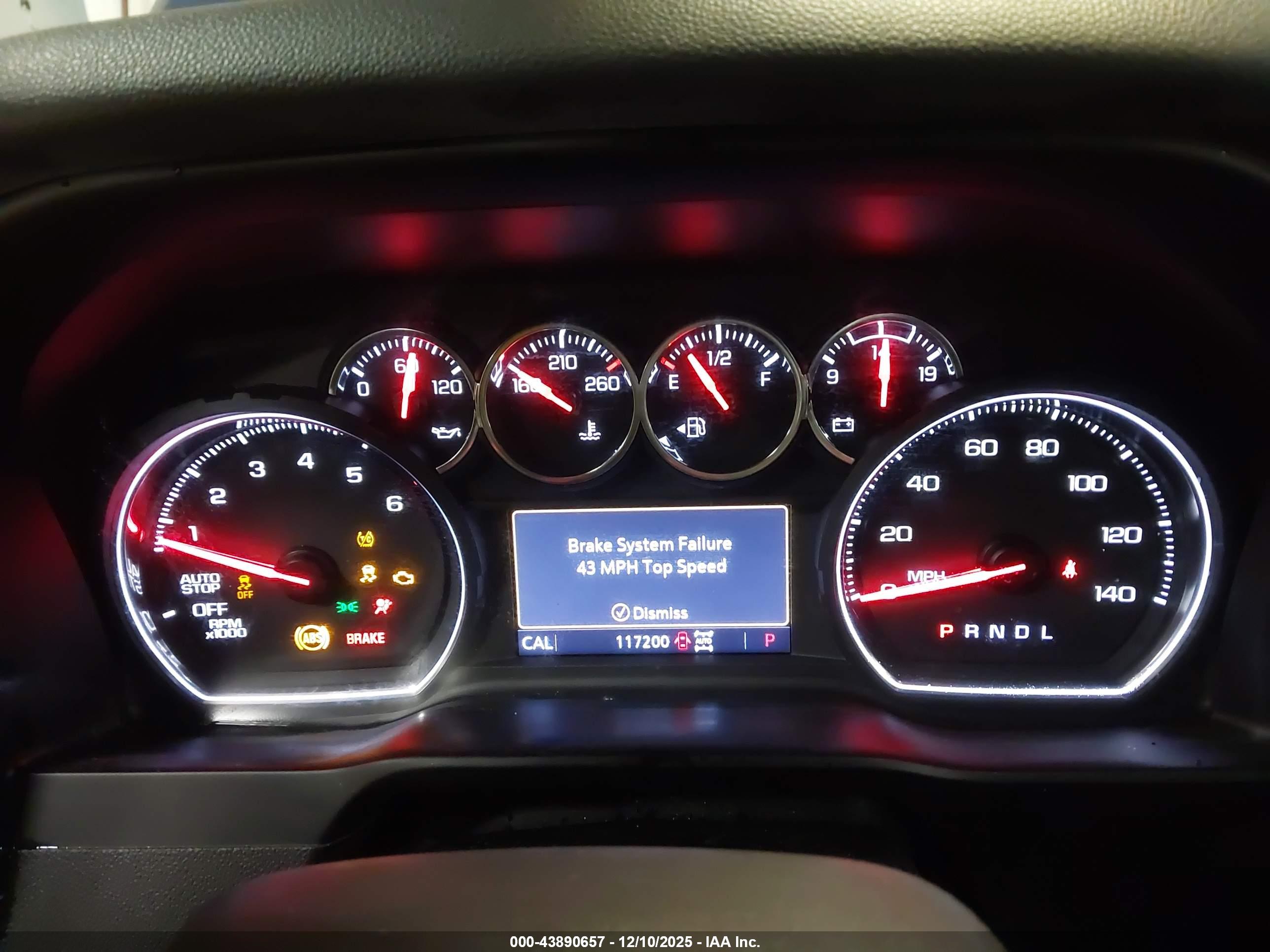 CHEVROLET SILVERADO image 7