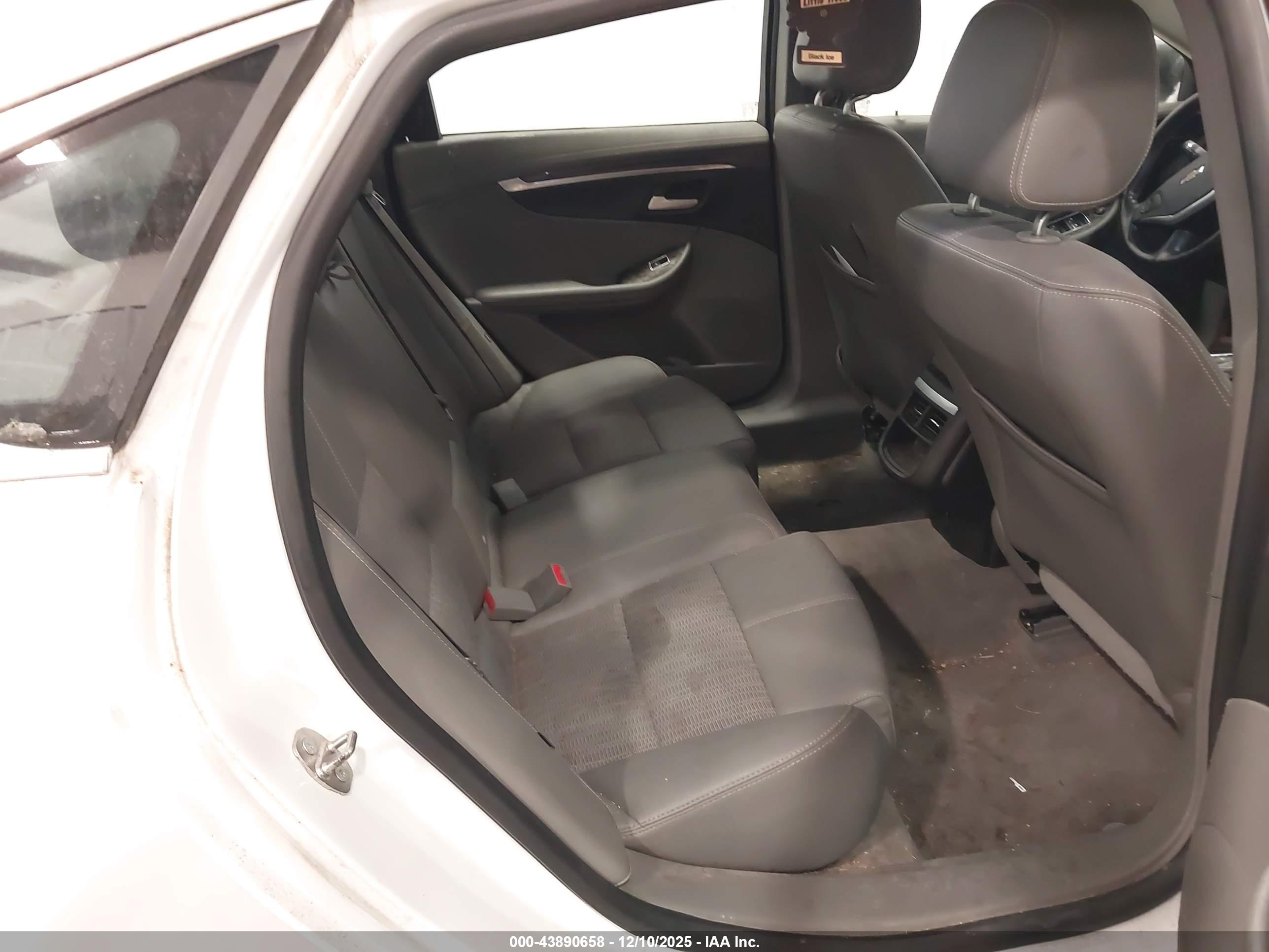 CHEVROLET IMPALA image 8