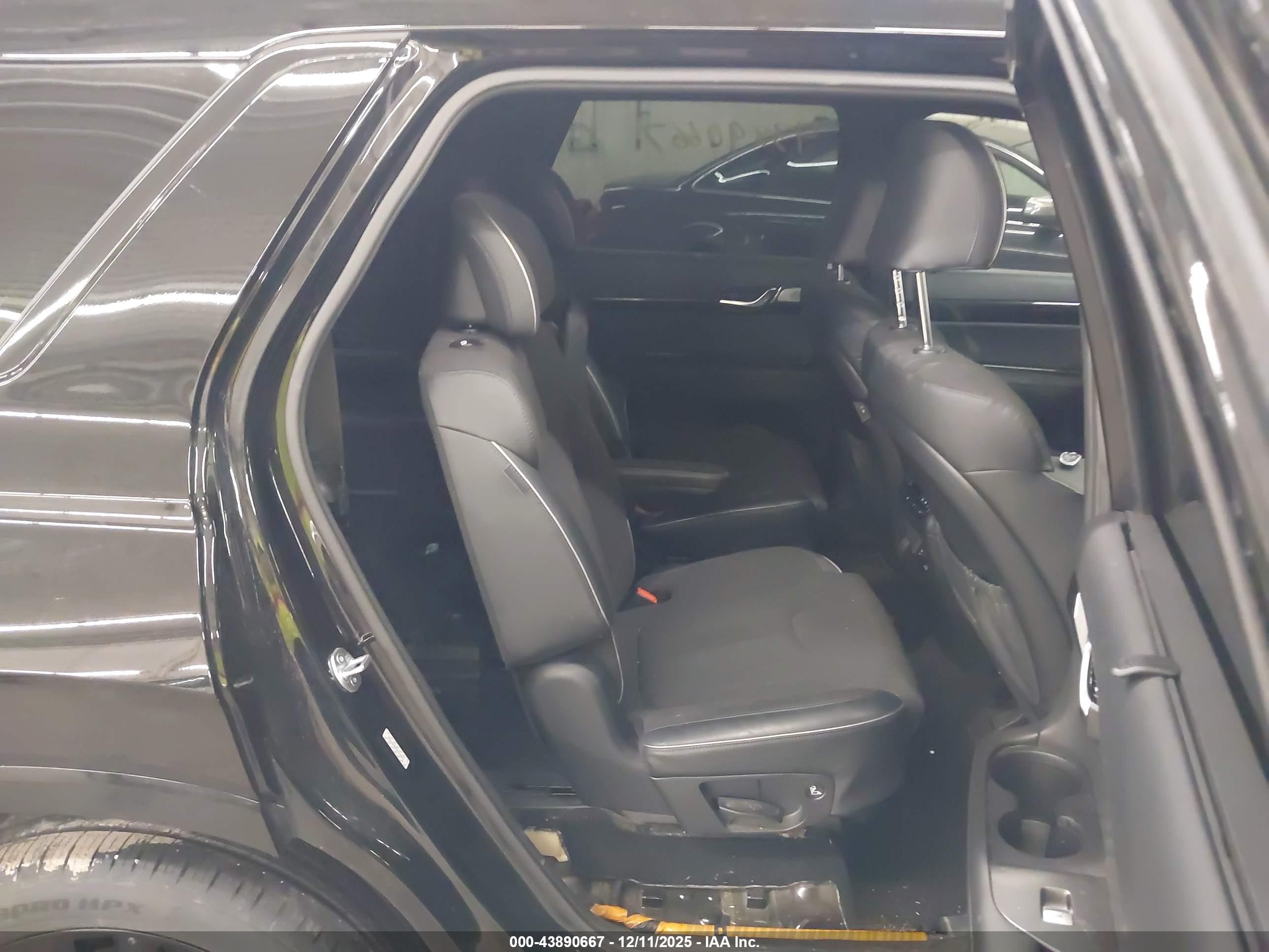HYUNDAI PALISADE image 8