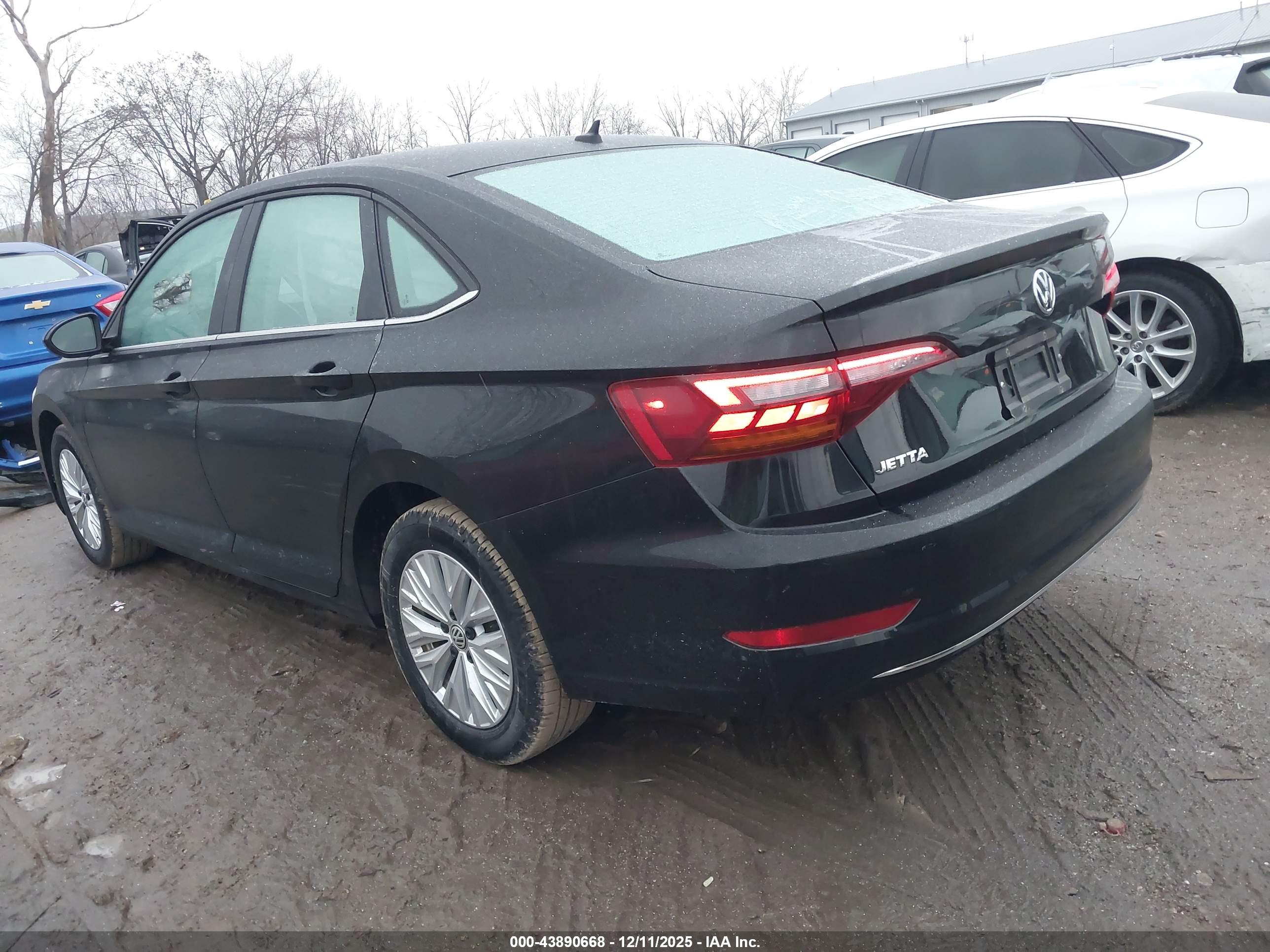 VOLKSWAGEN JETTA image 3