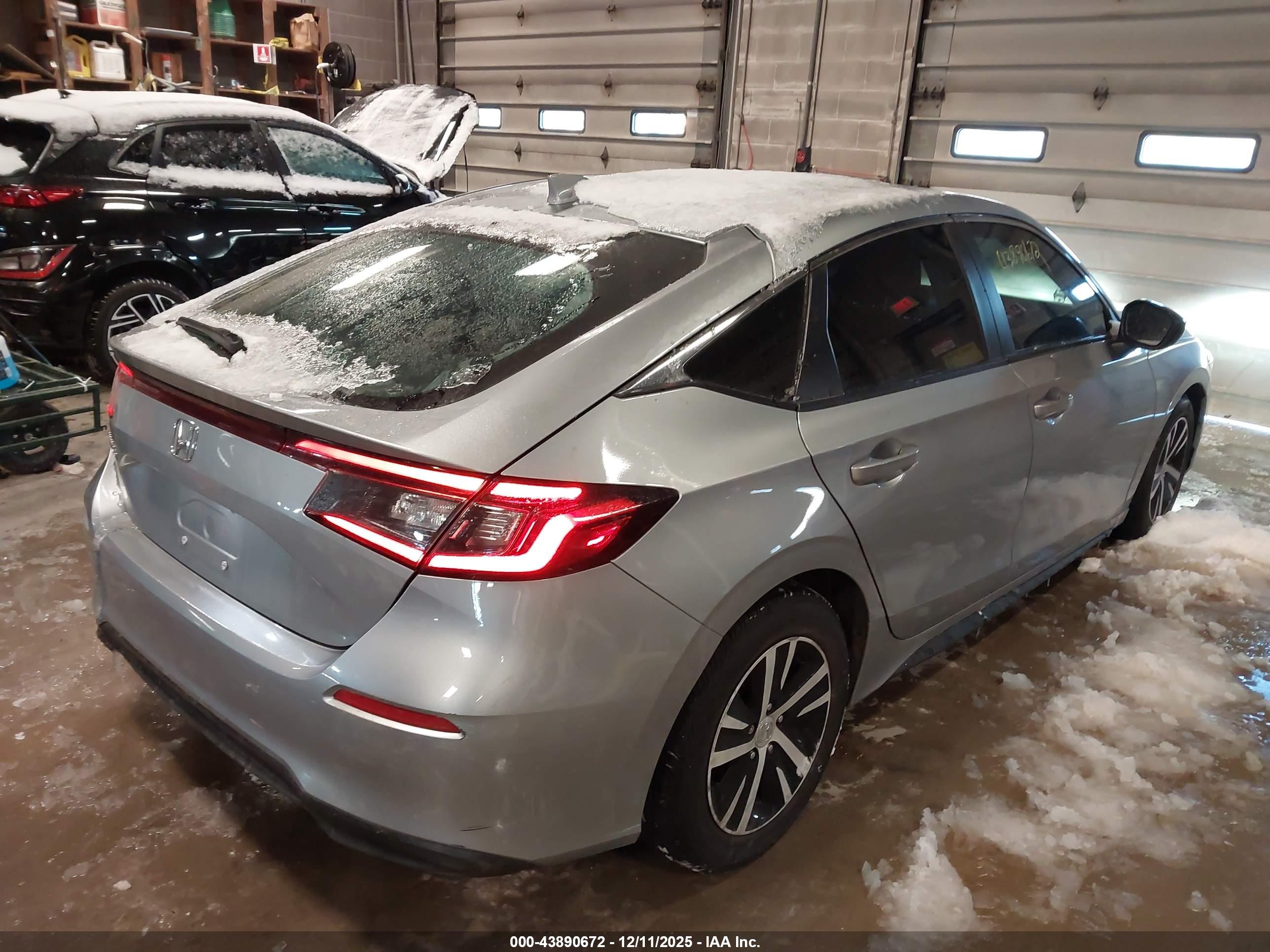 HONDA CIVIC image 4