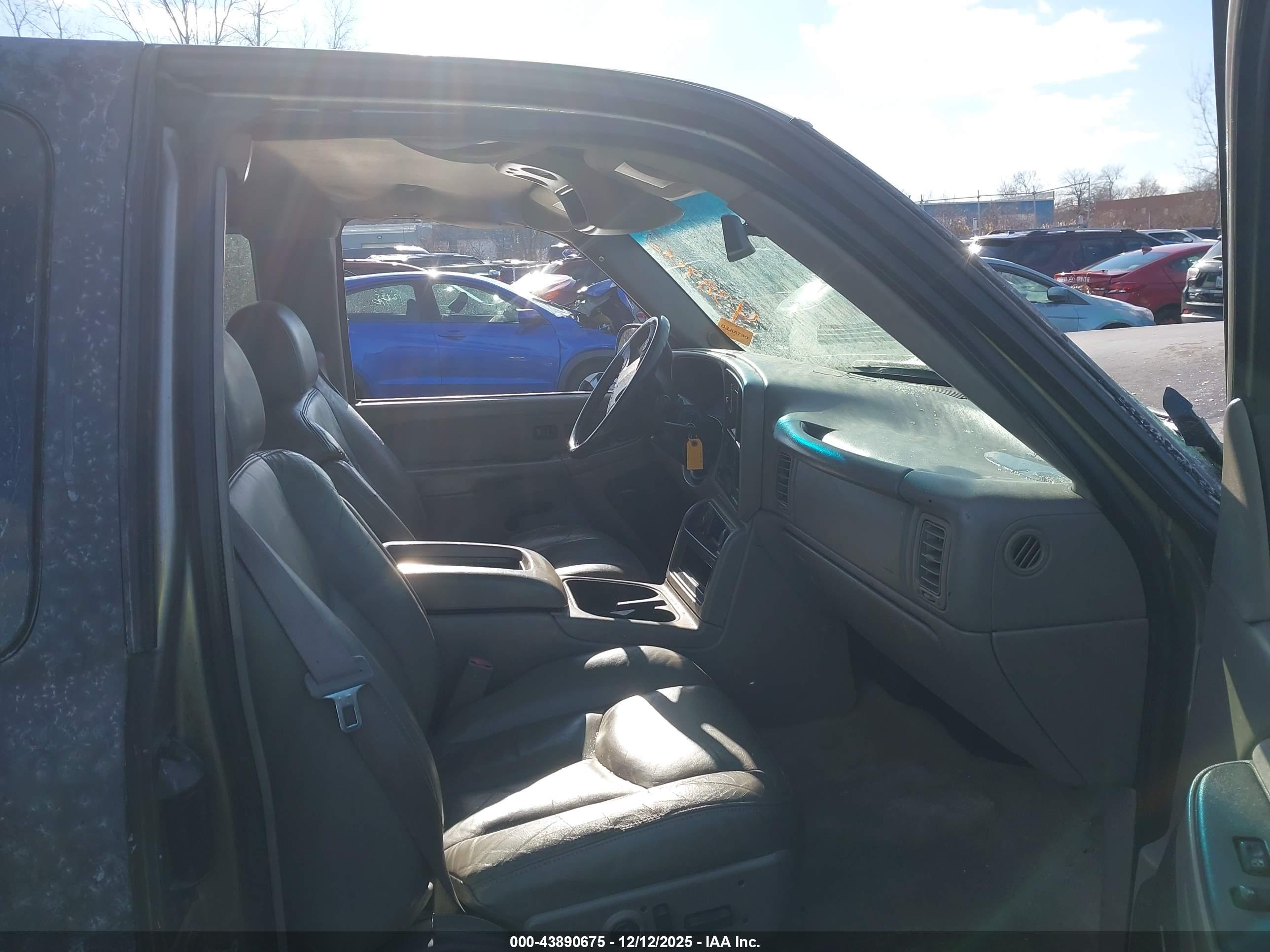 GMC SIERRA image 5
