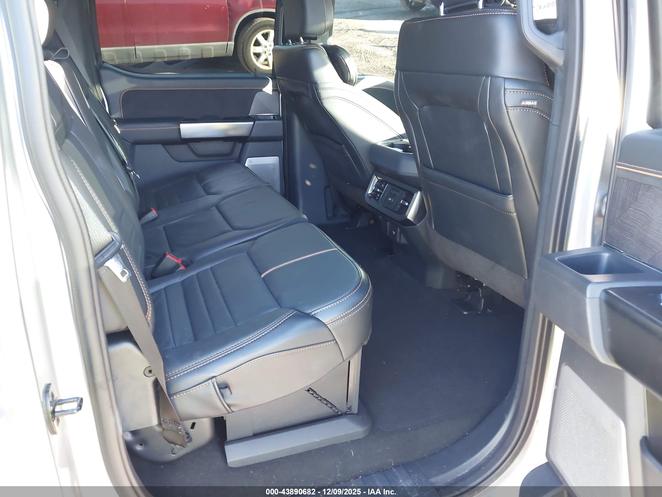 FORD F-250 image 8
