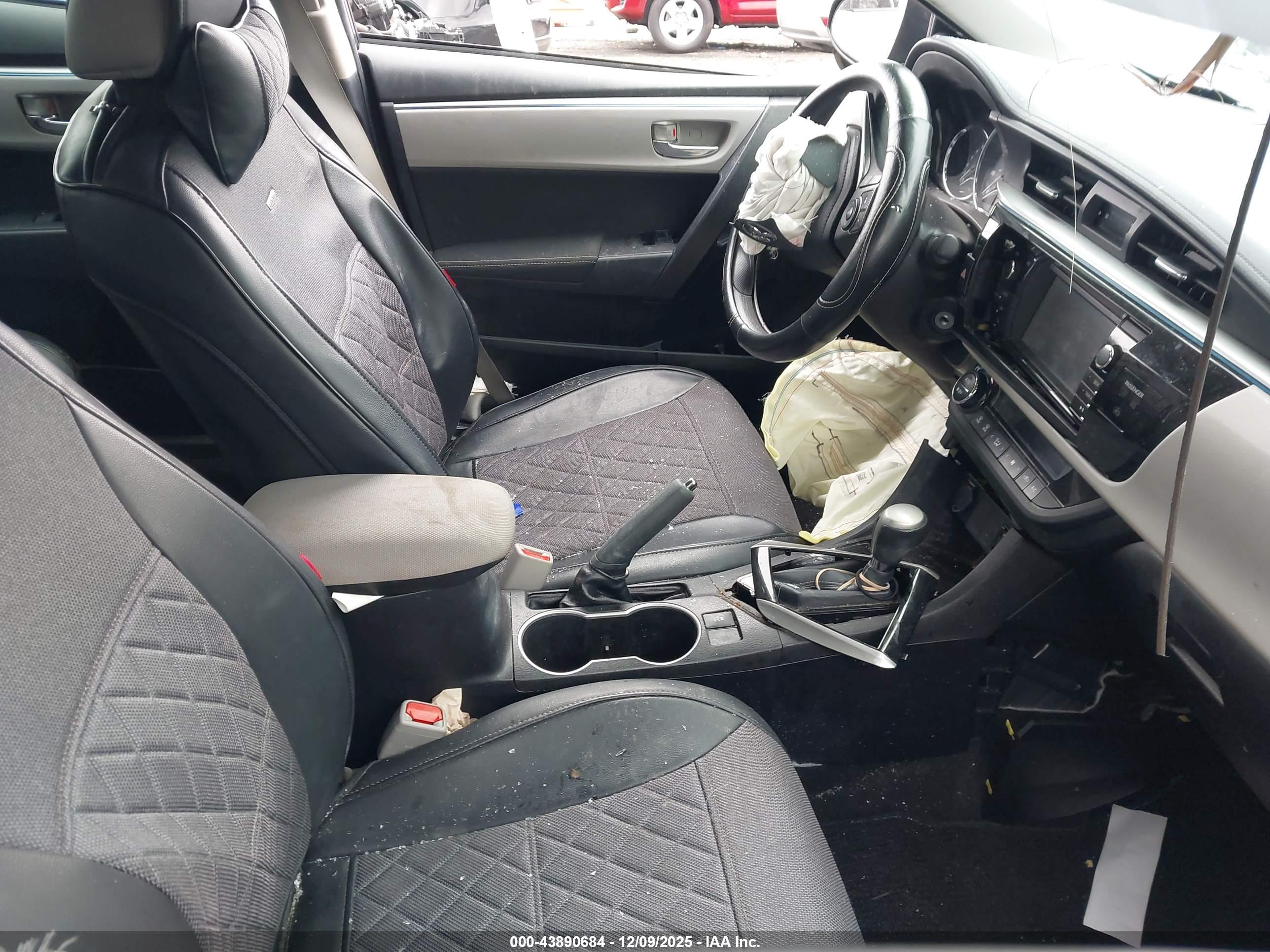 TOYOTA COROLLA image 5