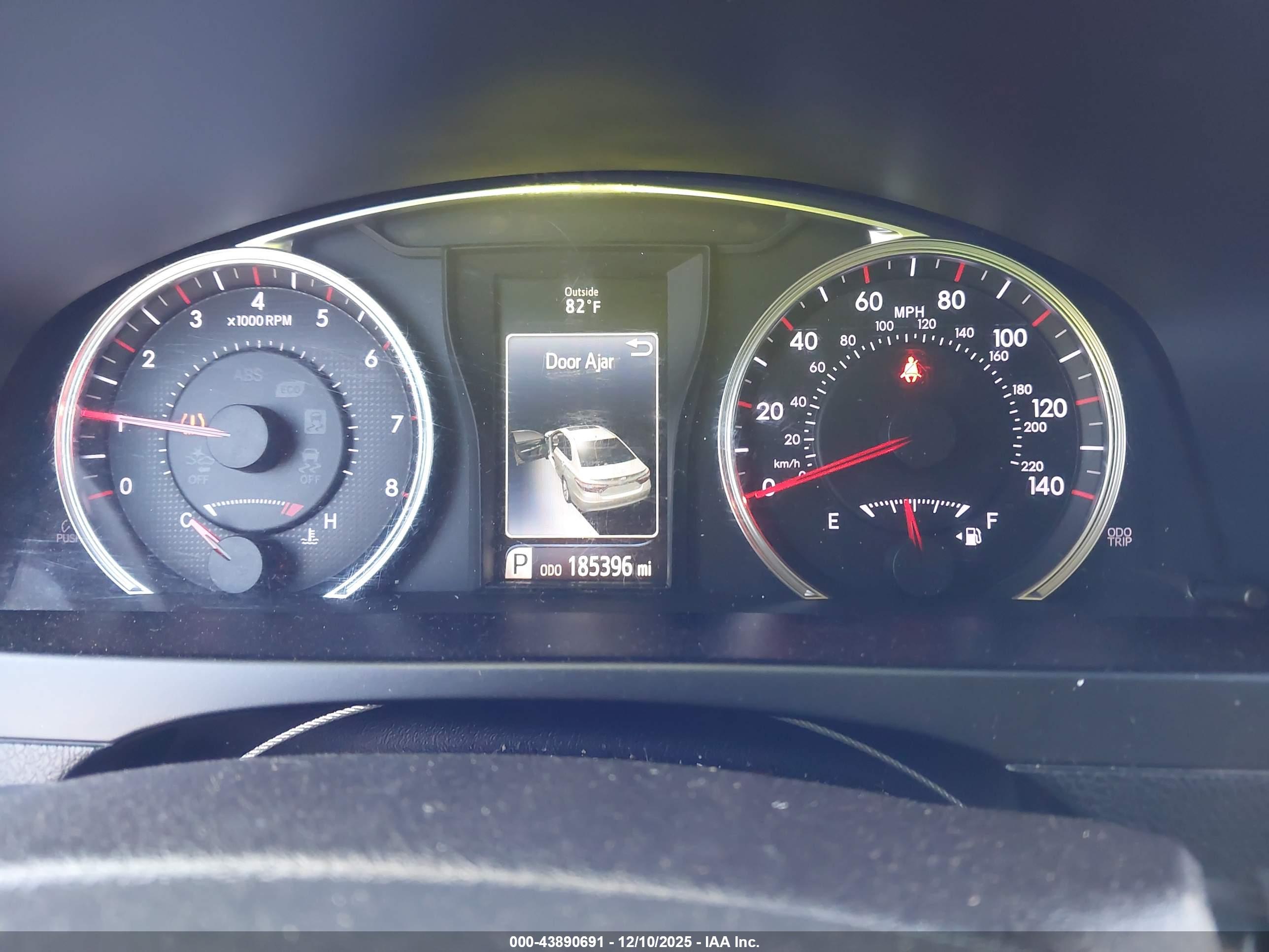 TOYOTA CAMRY image 7